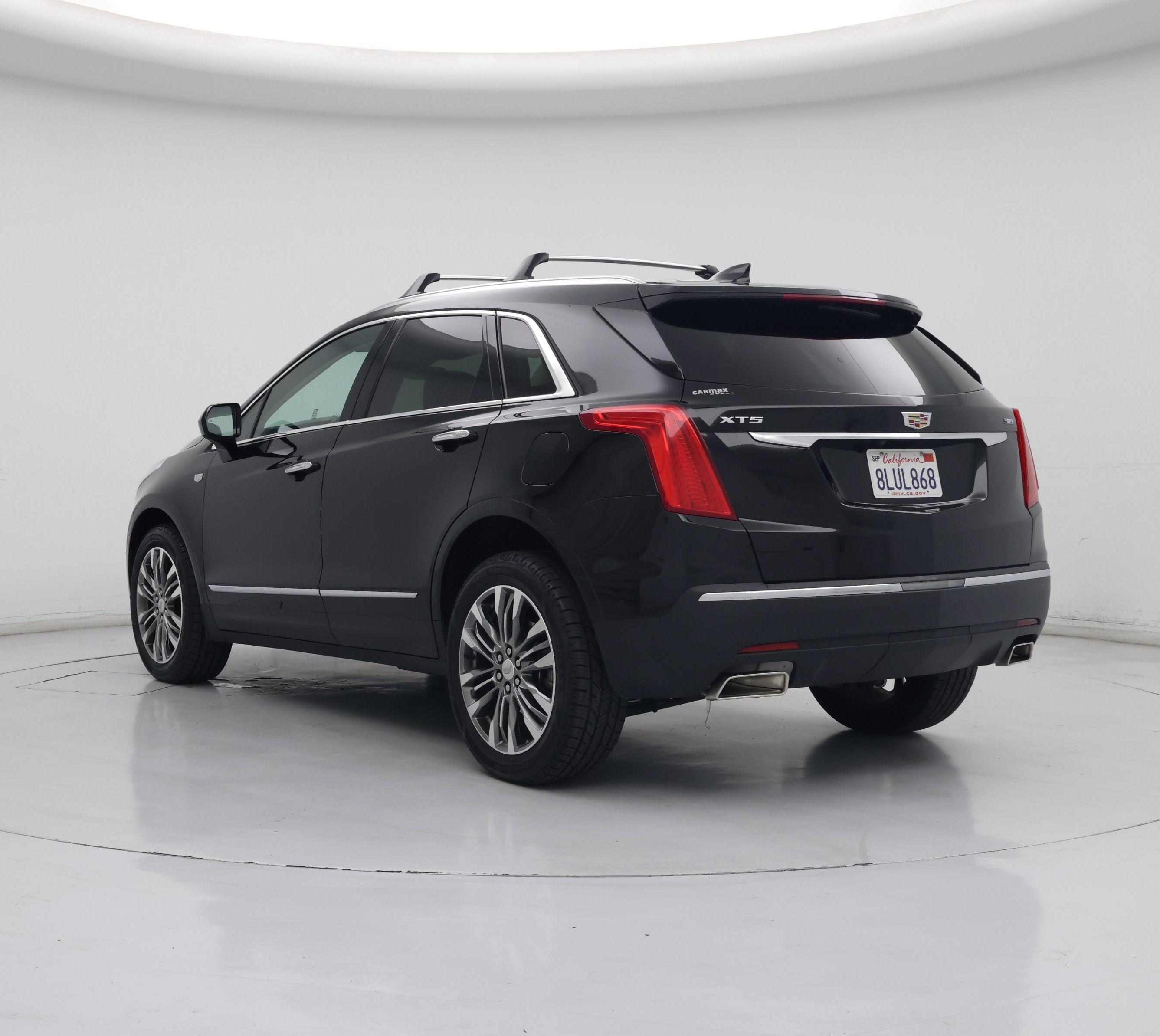 Thumbnail: 2019 Cadillac XT5 - 2