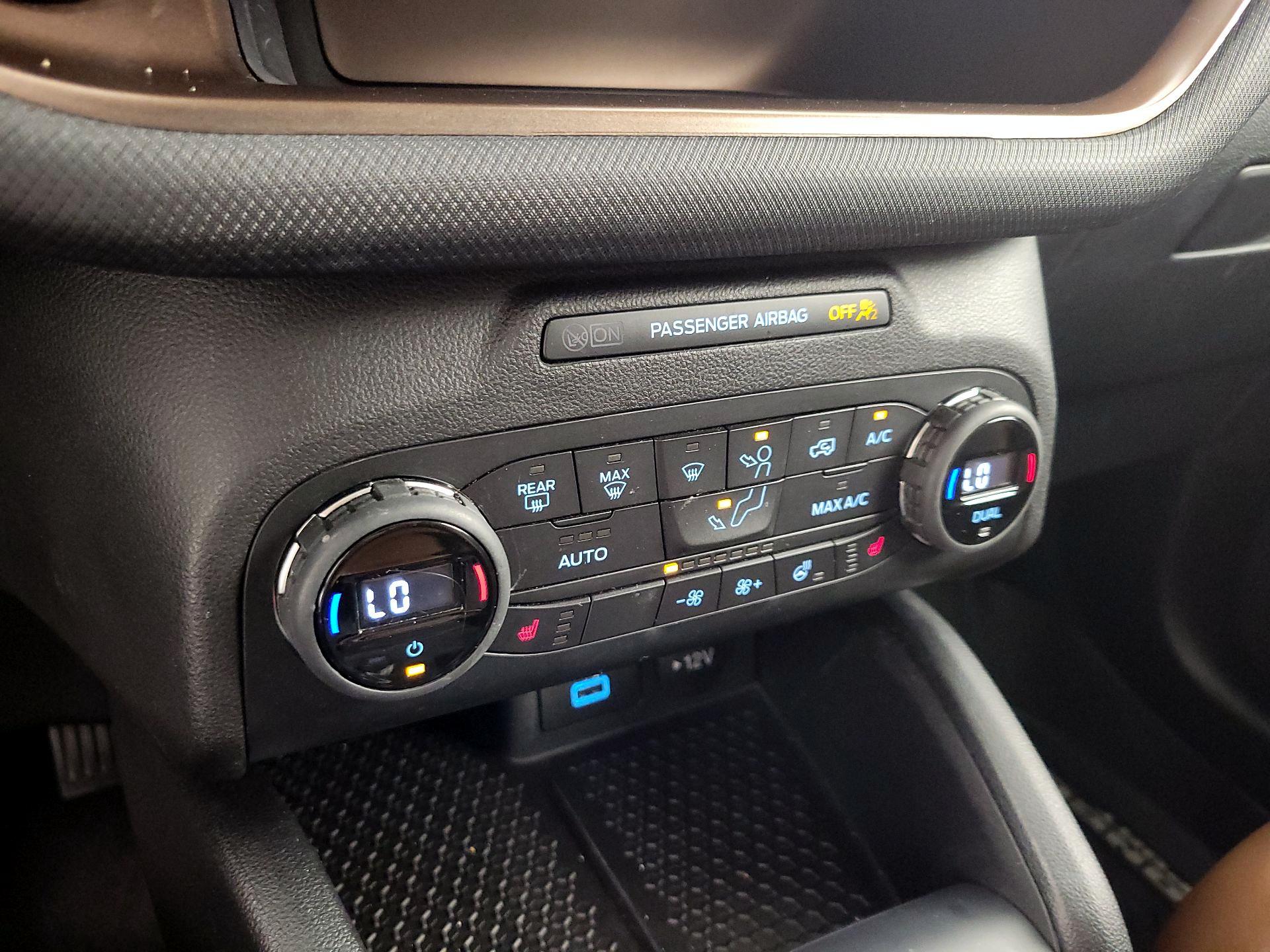Thumbnail: 2021 Ford Bronco Sport - 16