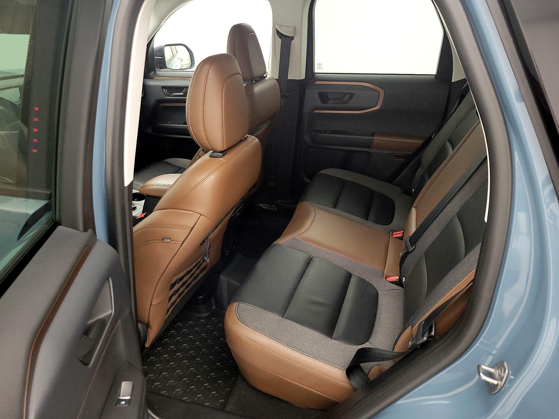 Thumbnail: 2021 Ford Bronco Sport - 18