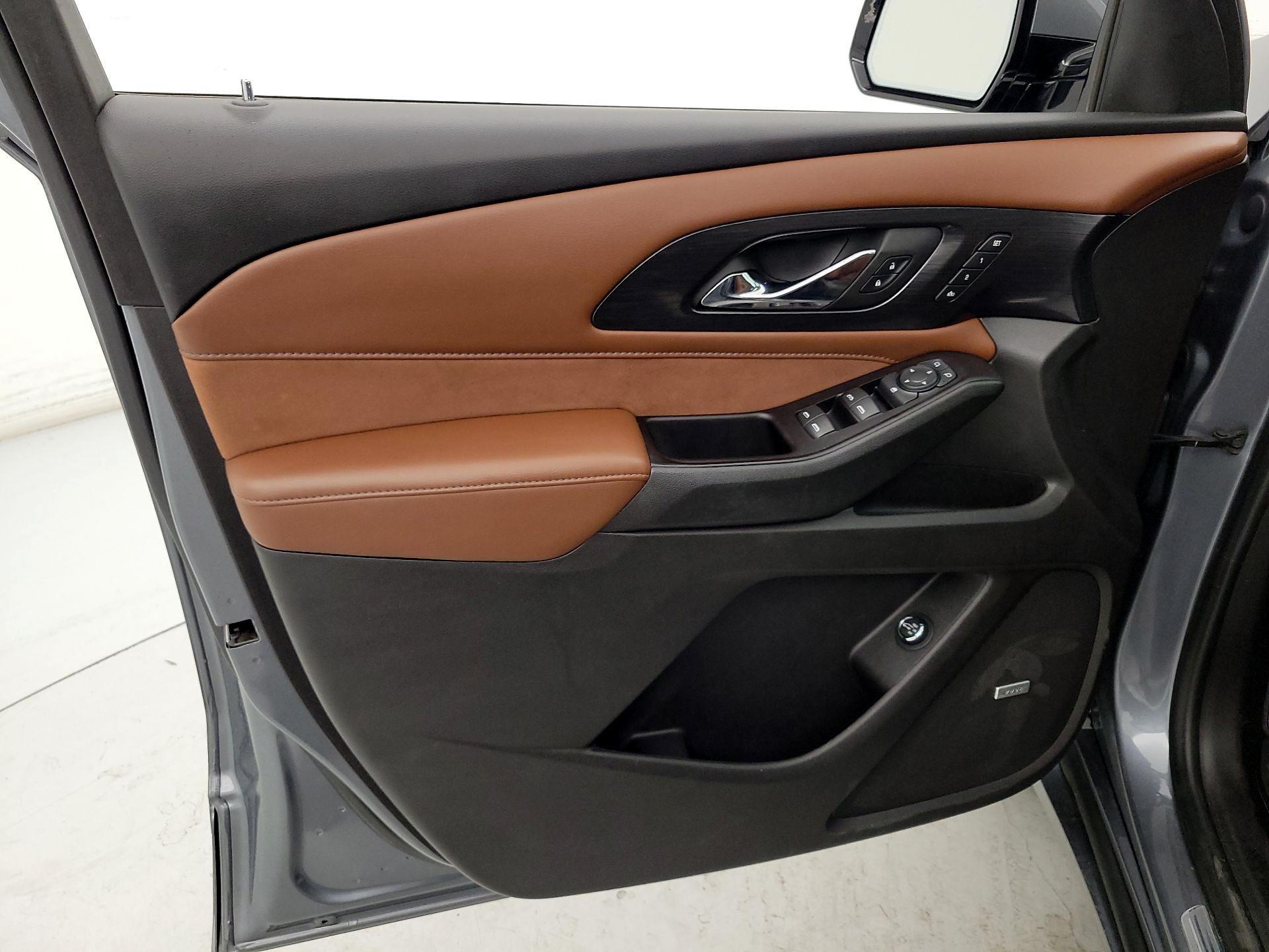 Thumbnail: 2019 Chevrolet Traverse - 12