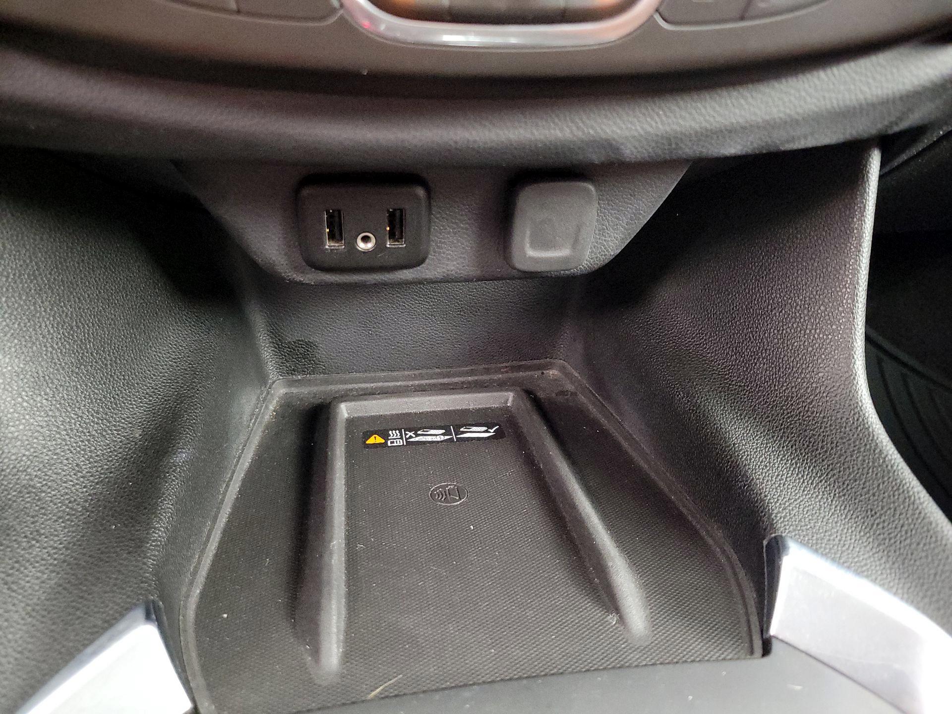 Thumbnail: 2019 Chevrolet Traverse - 19