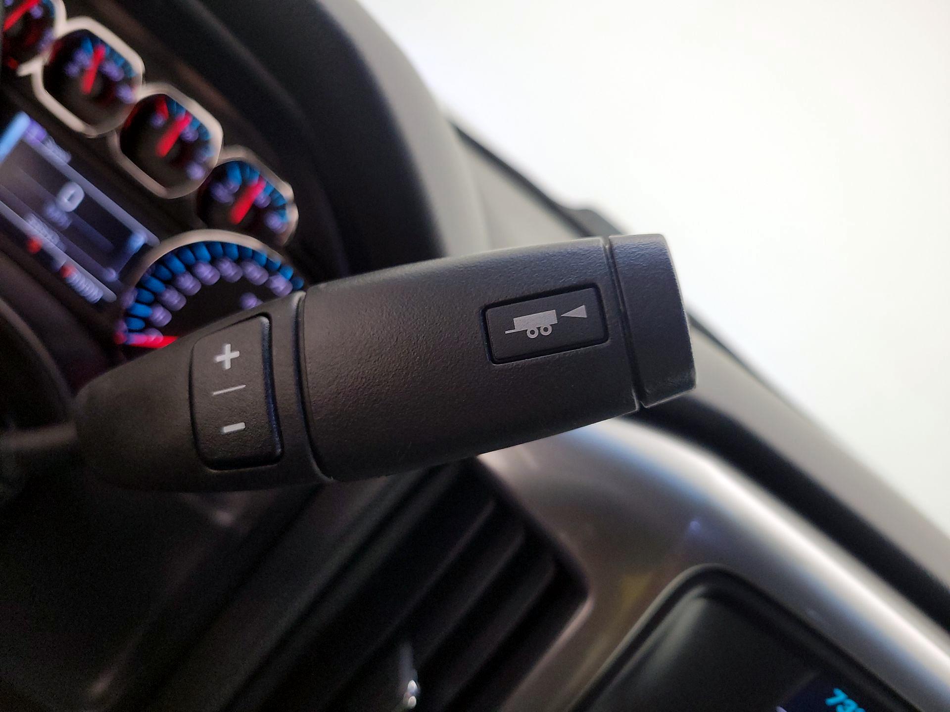 Thumbnail: 2016 Chevrolet Silverado 1500 - 17