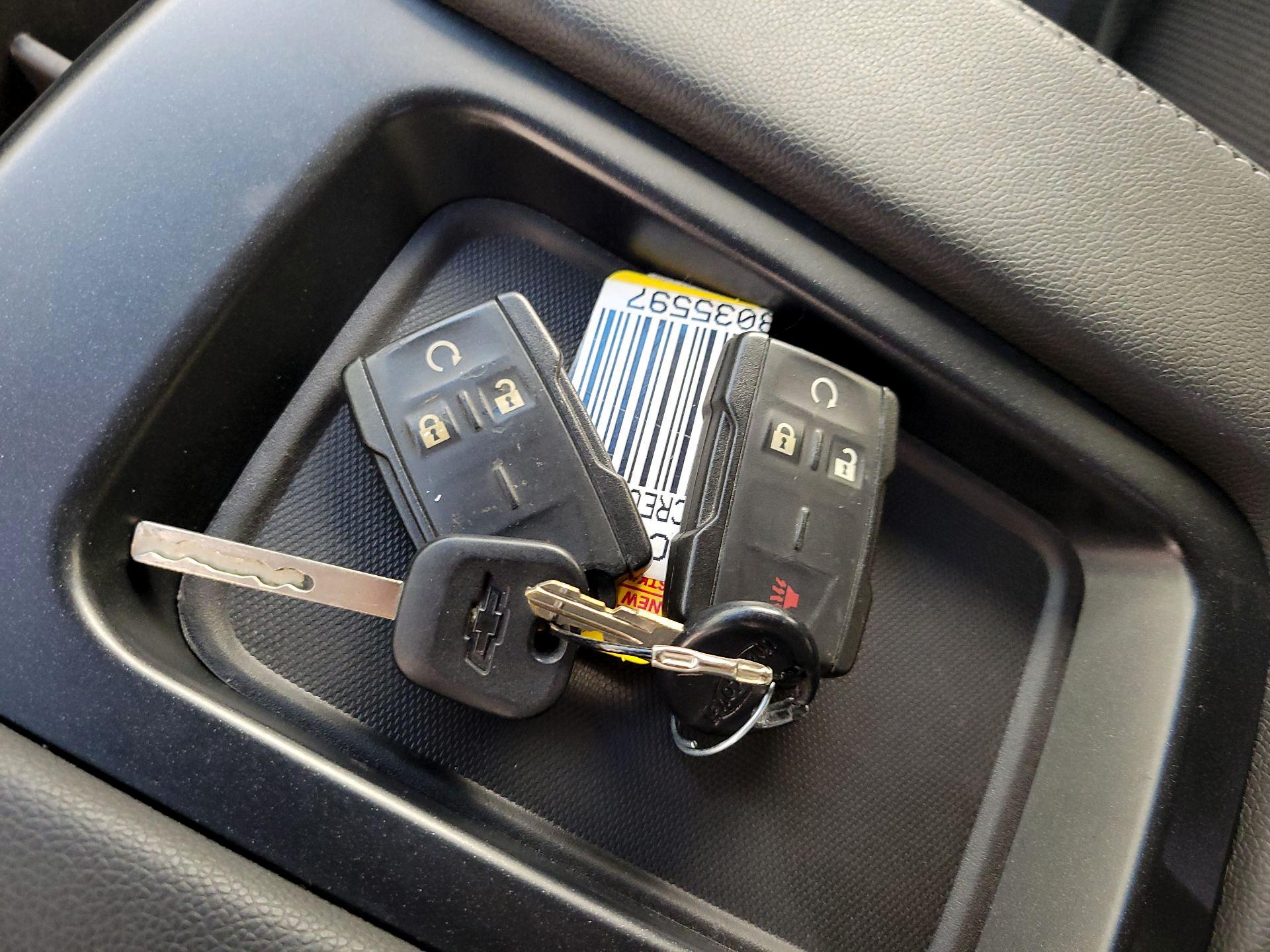 Thumbnail: 2016 Chevrolet Silverado 1500 - 20