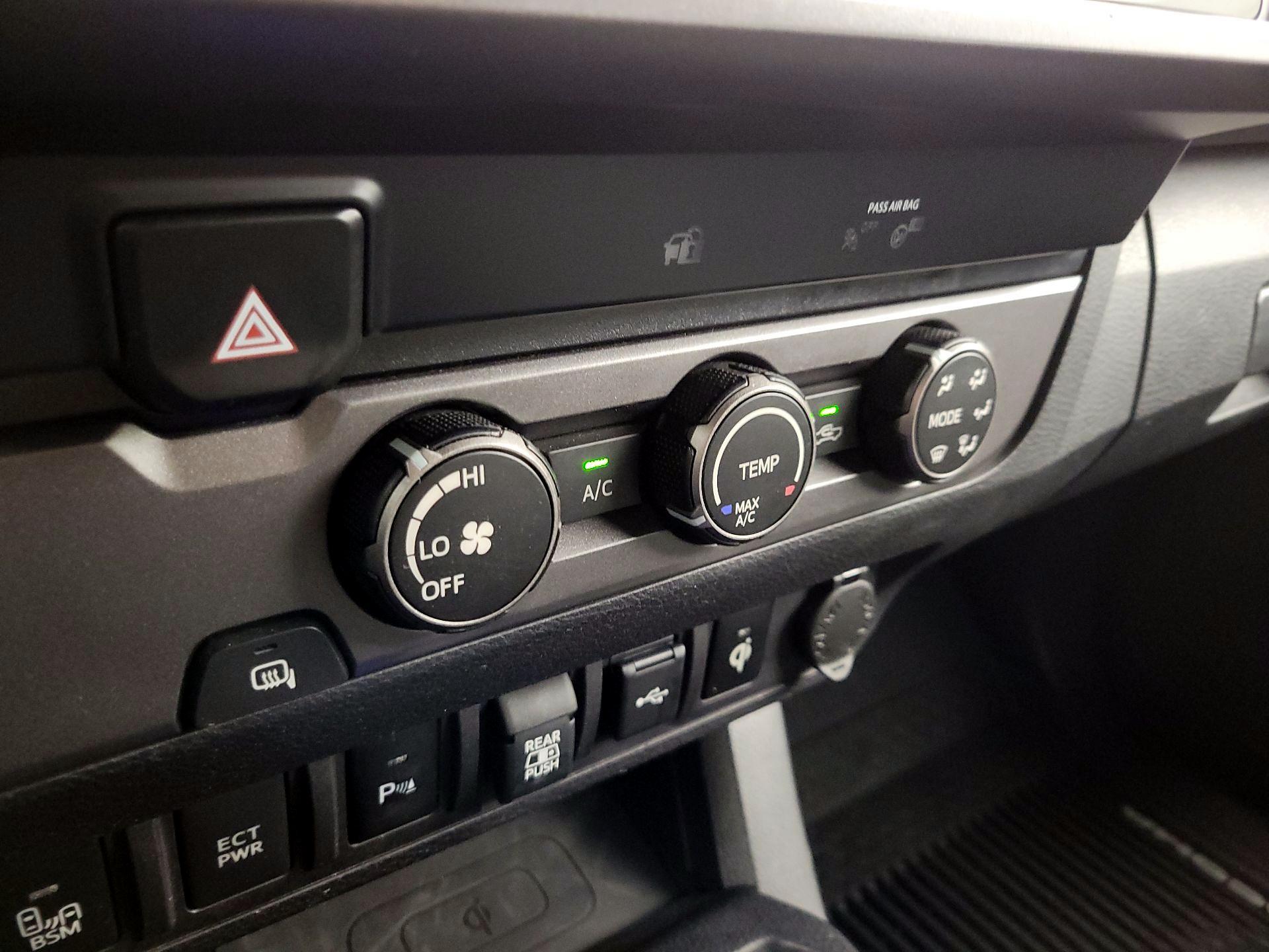 Thumbnail: 2020 Toyota Tacoma - 16