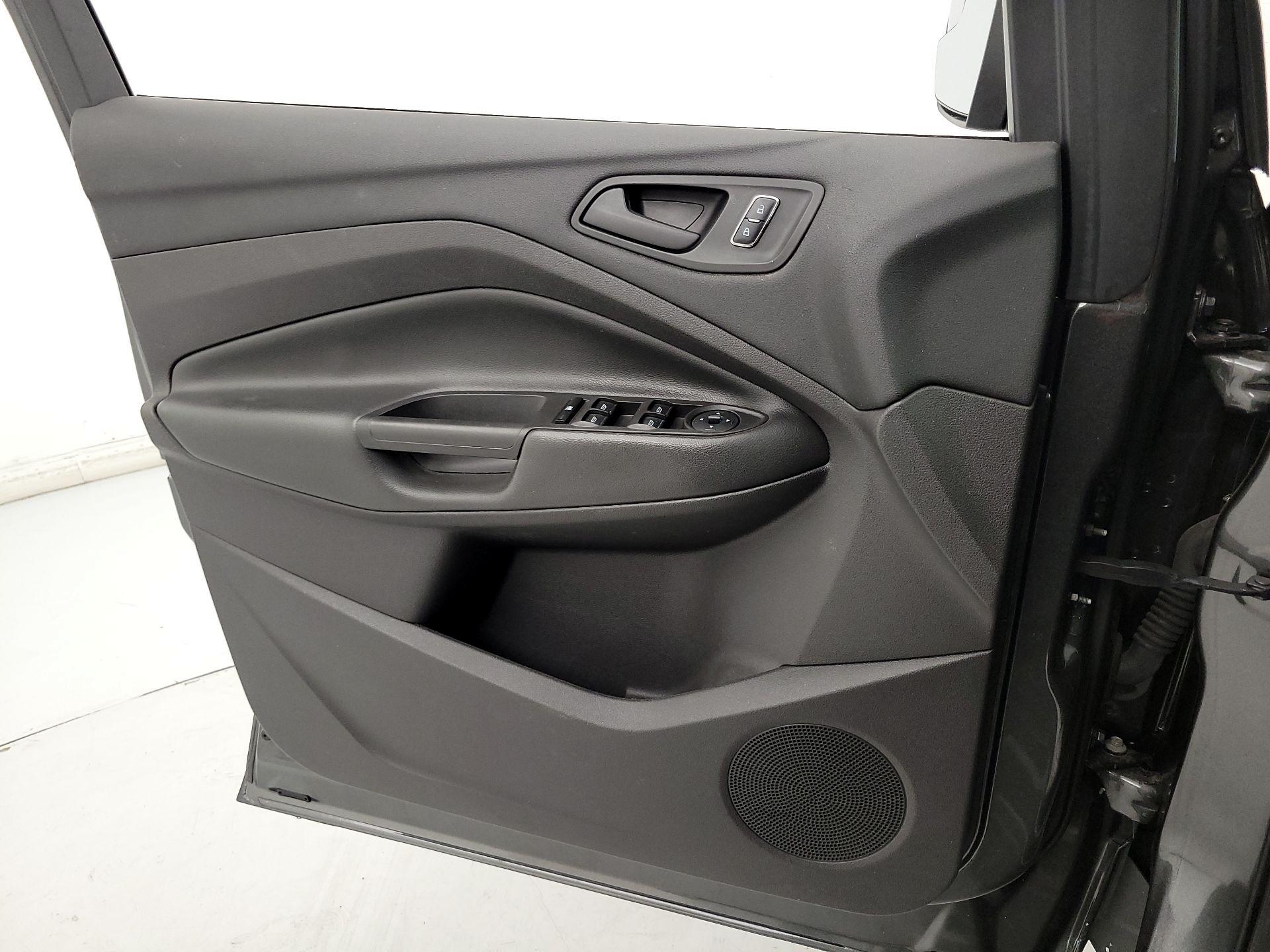 Thumbnail: 2015 Ford Escape - 12