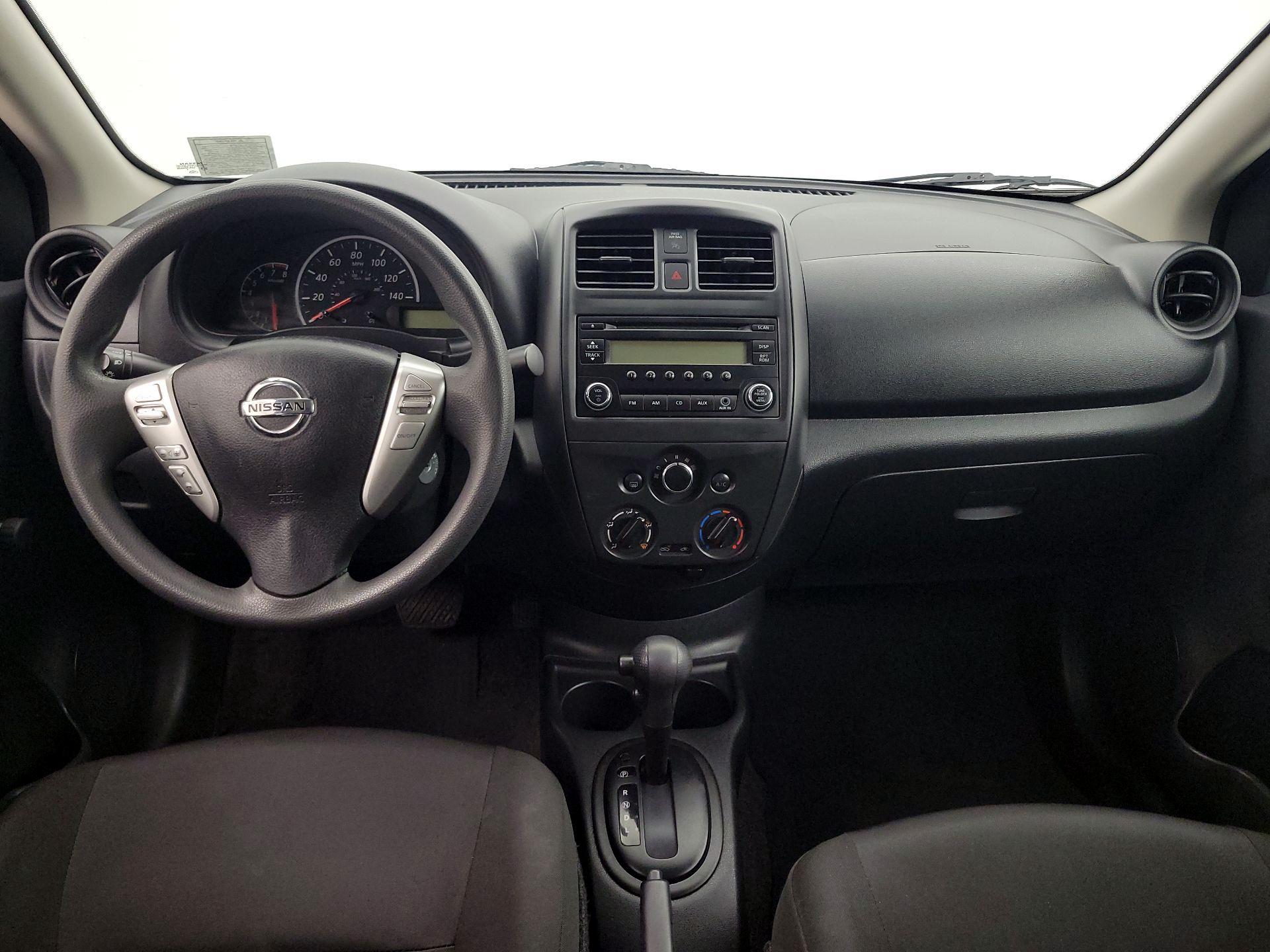 Thumbnail: 2016 Nissan Versa - 9