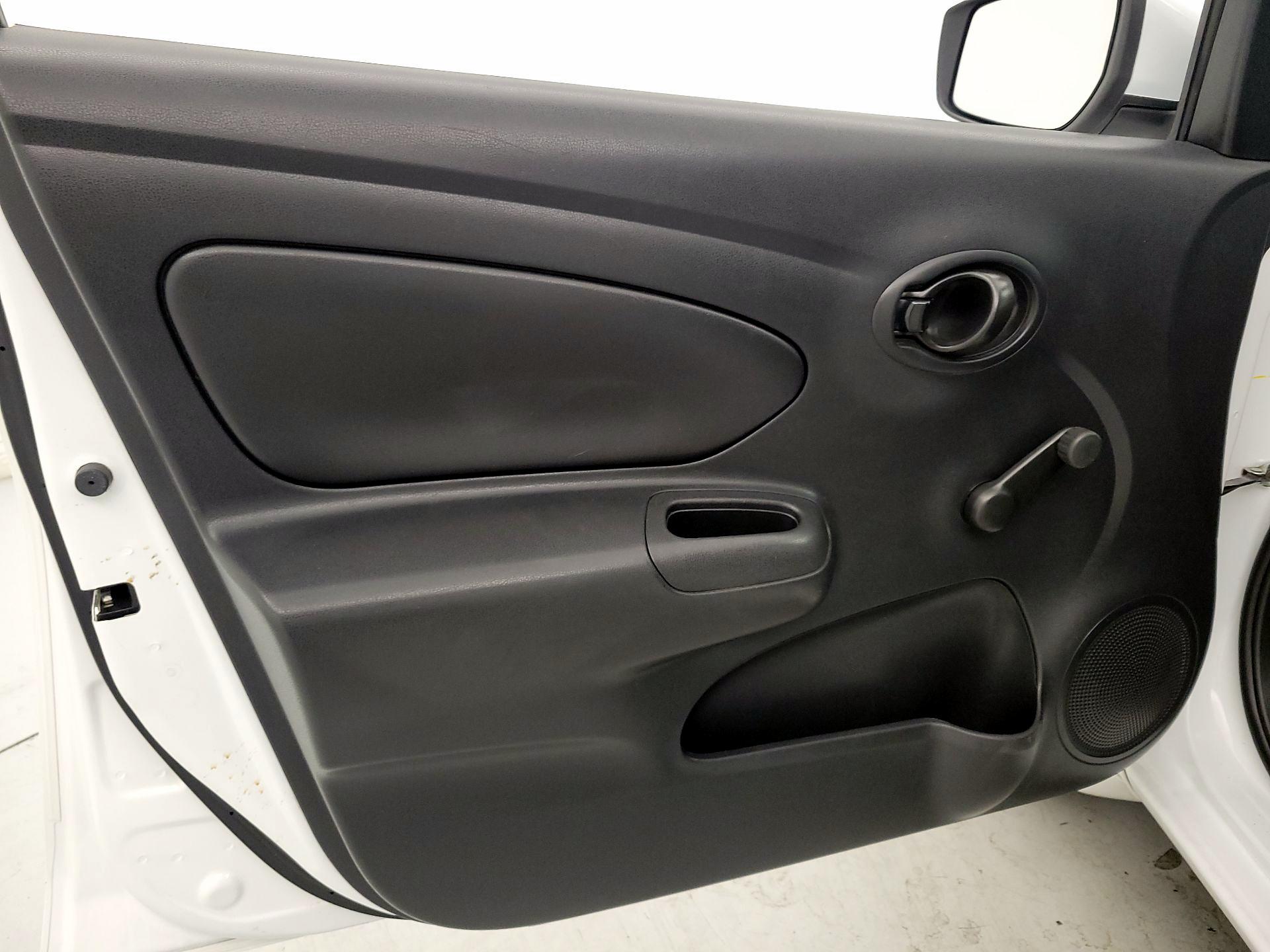 Thumbnail: 2016 Nissan Versa - 12