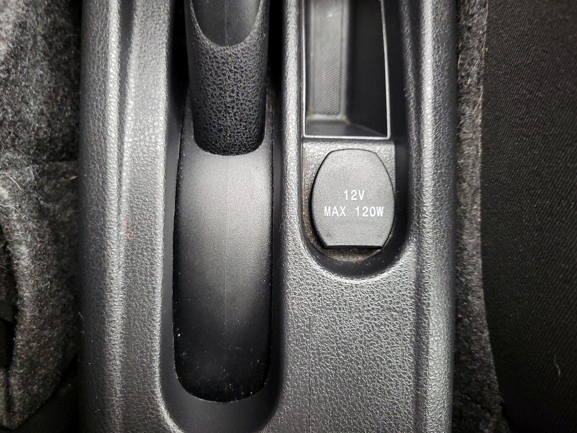 Thumbnail: 2016 Nissan Versa - 17