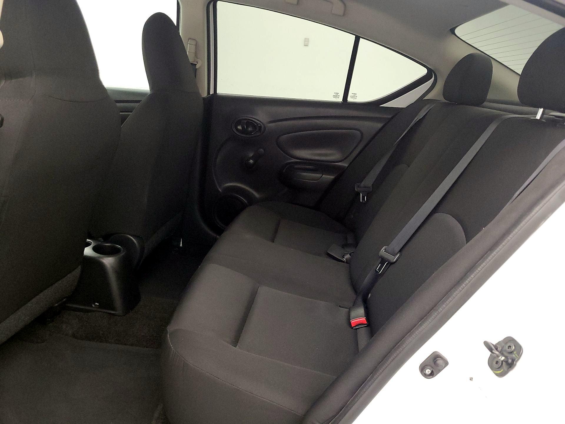 Thumbnail: 2016 Nissan Versa - 18