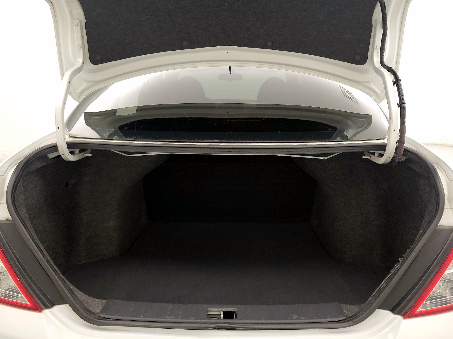 Thumbnail: 2016 Nissan Versa - 19