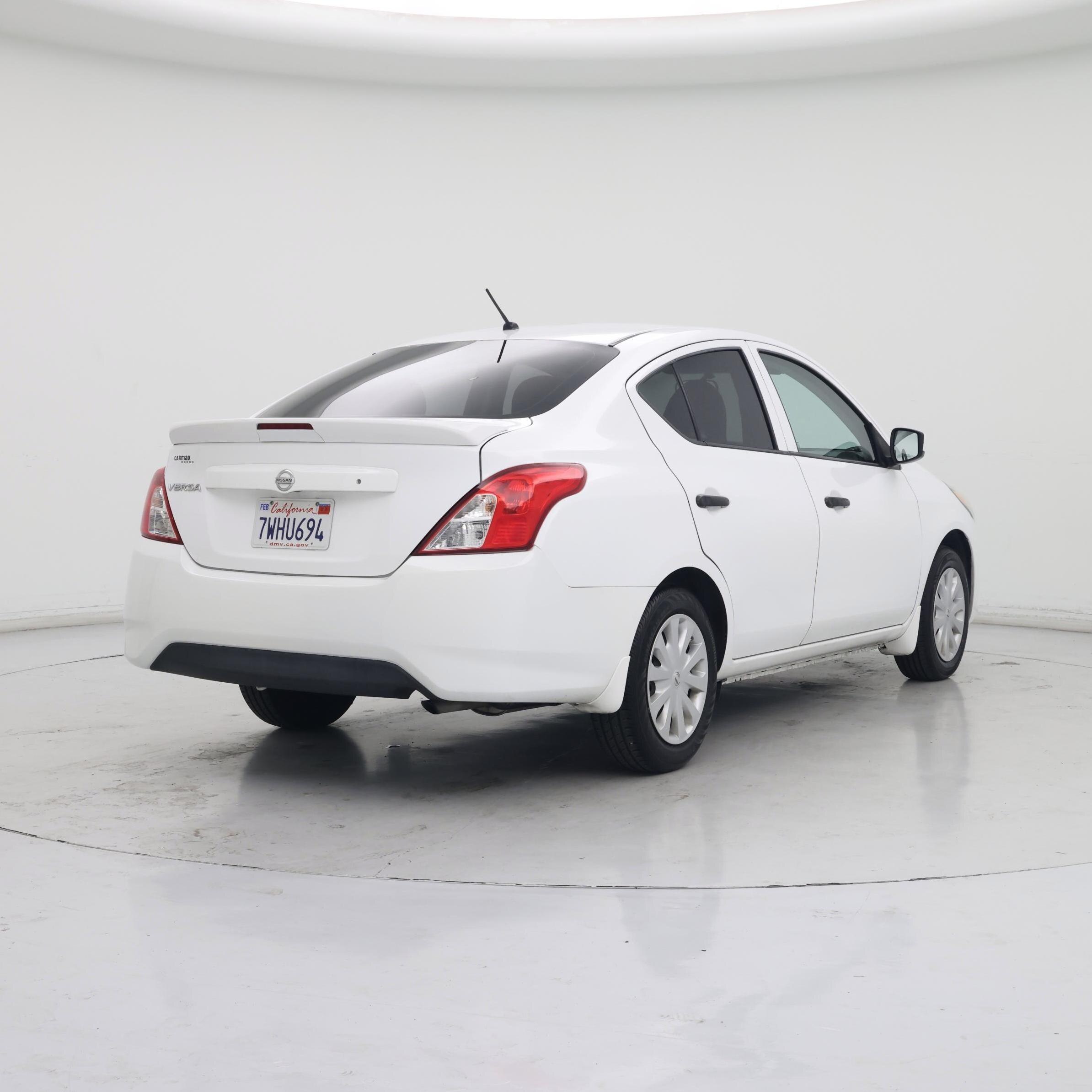 Thumbnail: 2016 Nissan Versa - 8