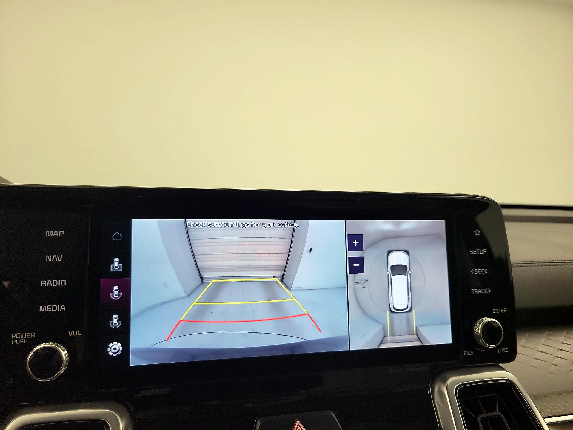 Thumbnail: 2023 Kia Sorento - 15