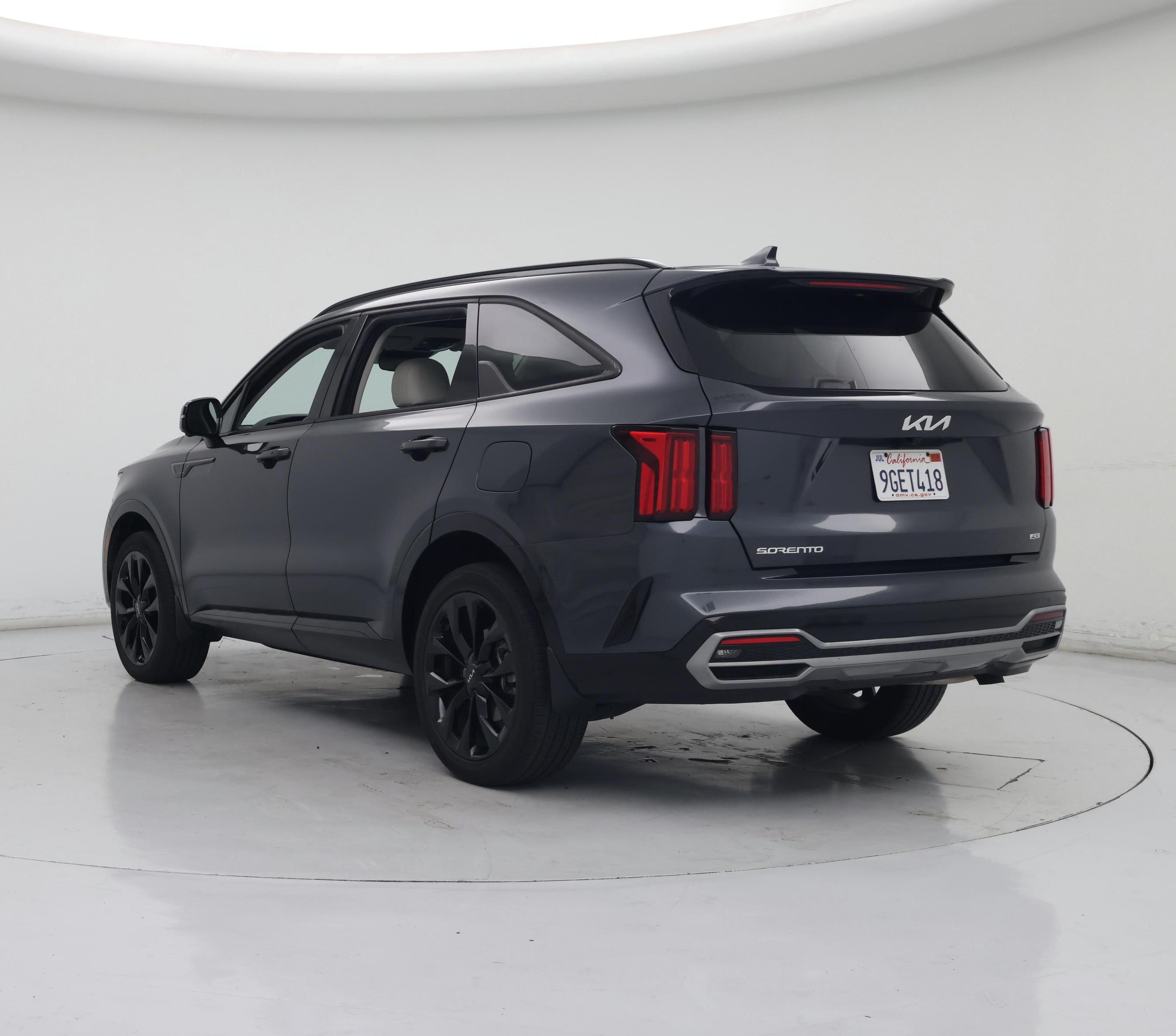 Thumbnail: 2023 Kia Sorento - 2