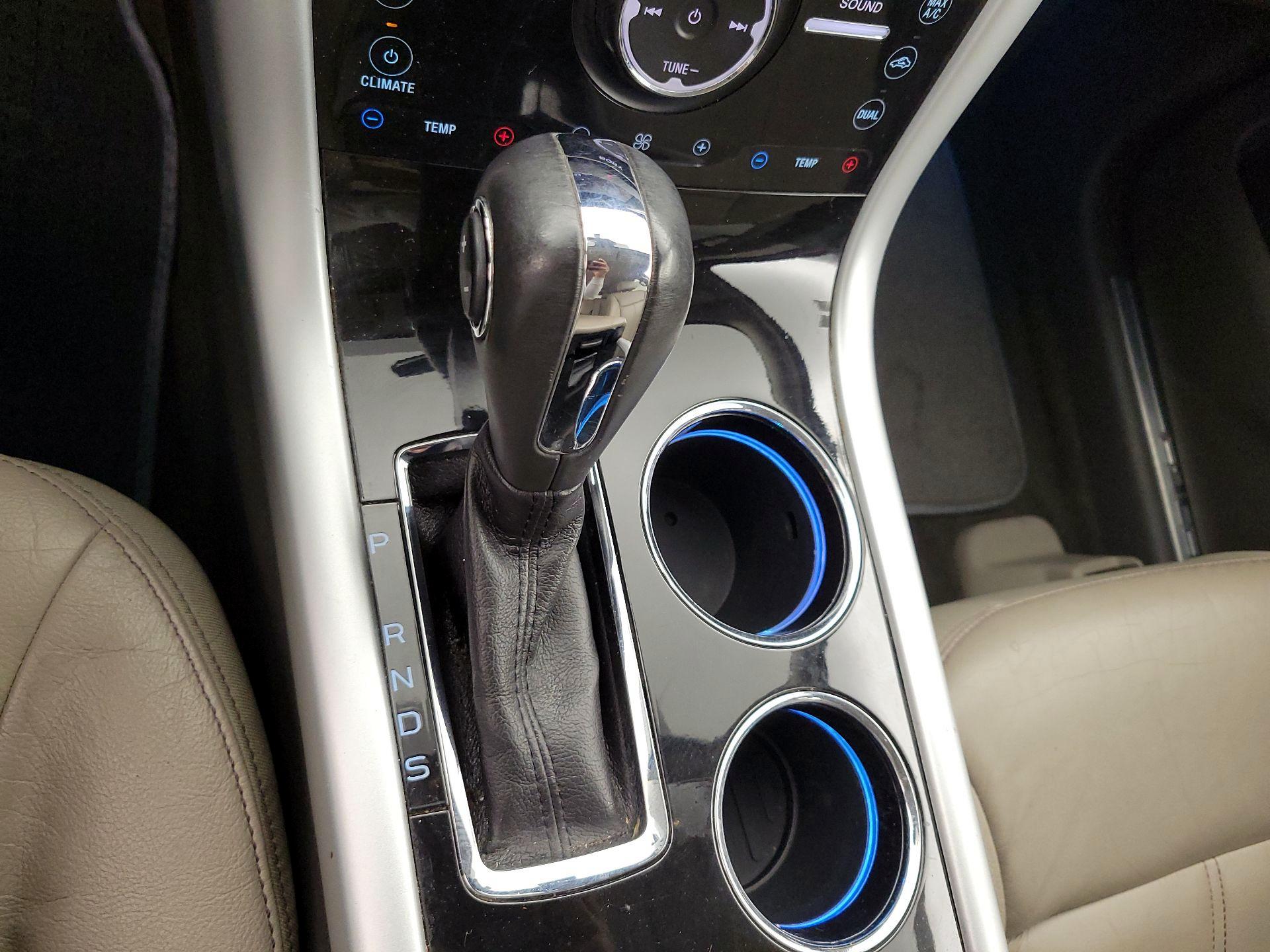 Thumbnail: 2014 Ford Edge - 18