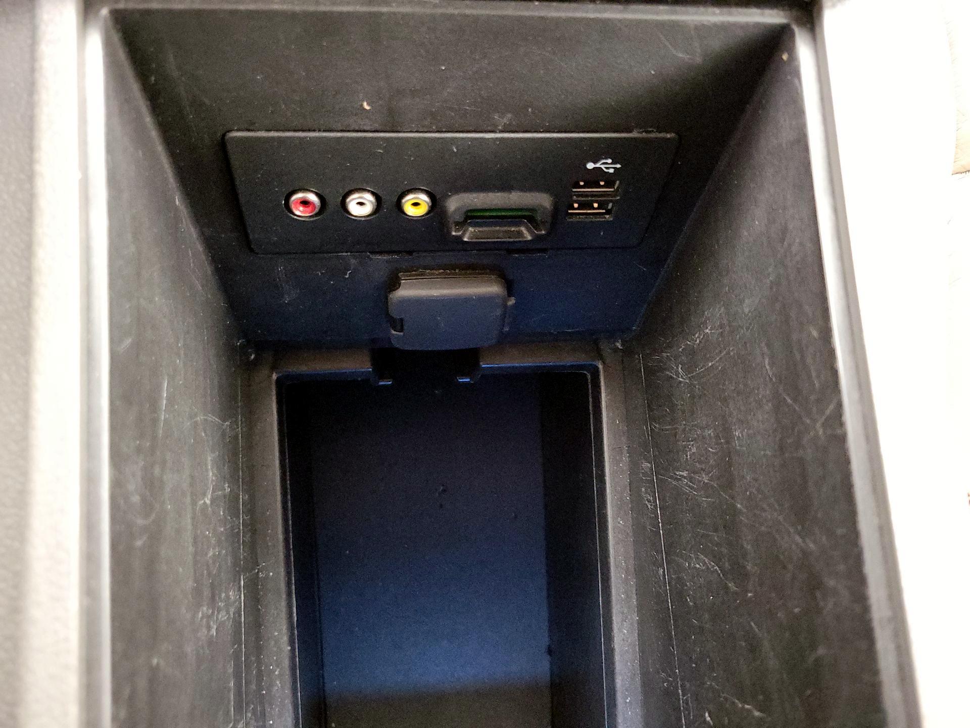 Thumbnail: 2014 Ford Edge - 19