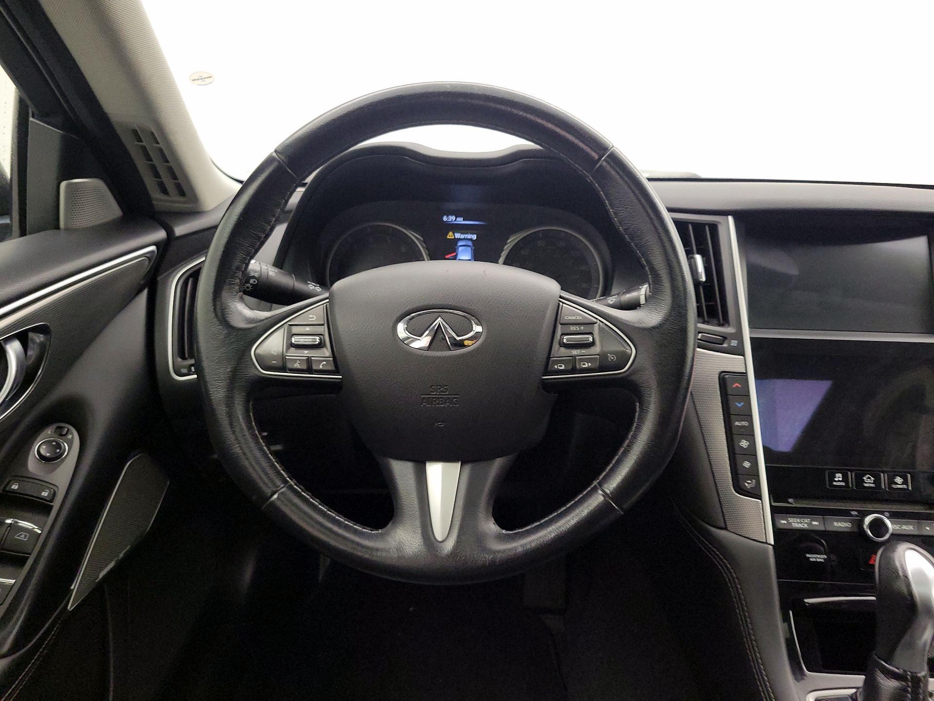 Thumbnail: 2017 INFINITI Q50 - 10