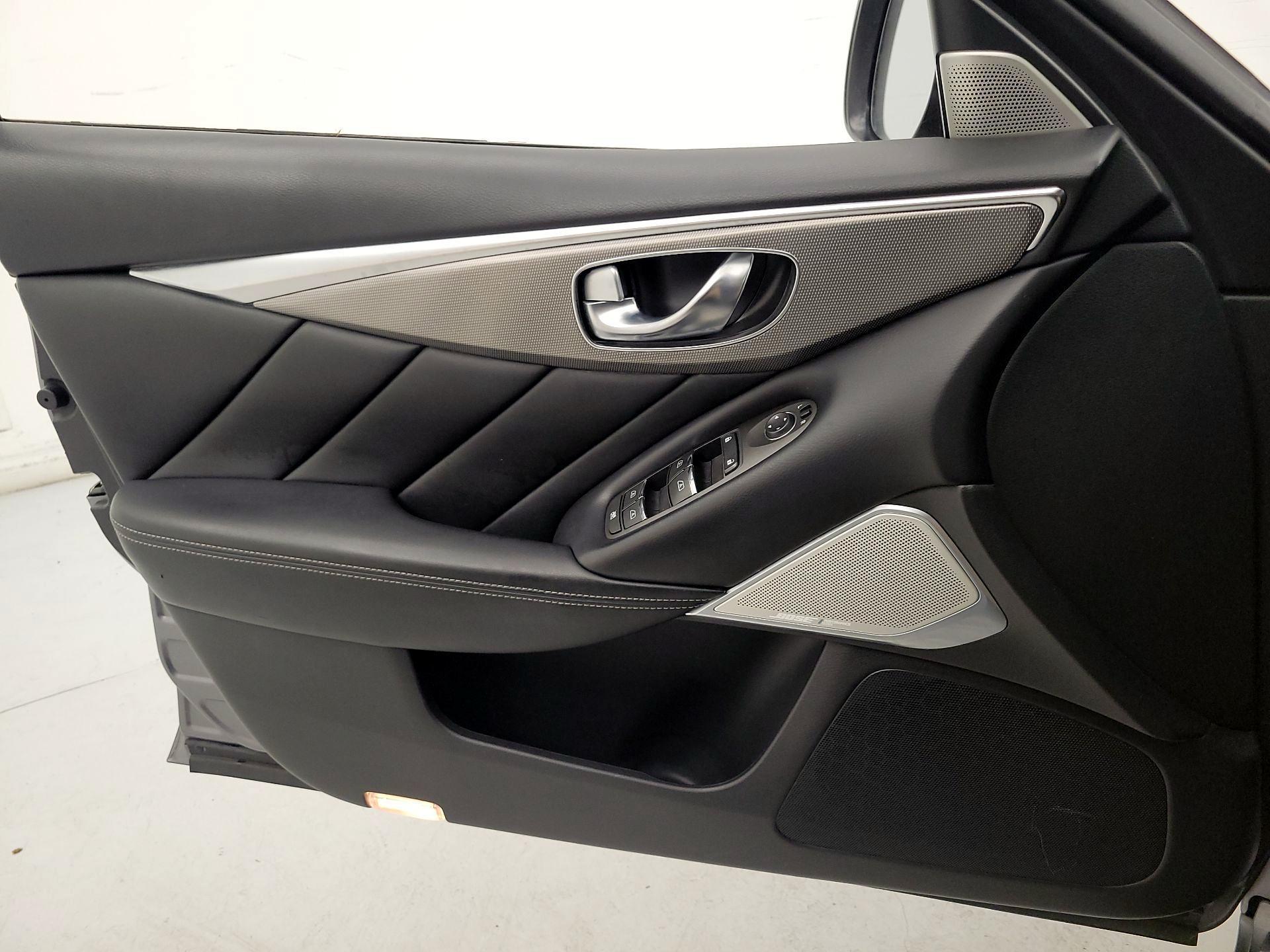 Thumbnail: 2017 INFINITI Q50 - 12