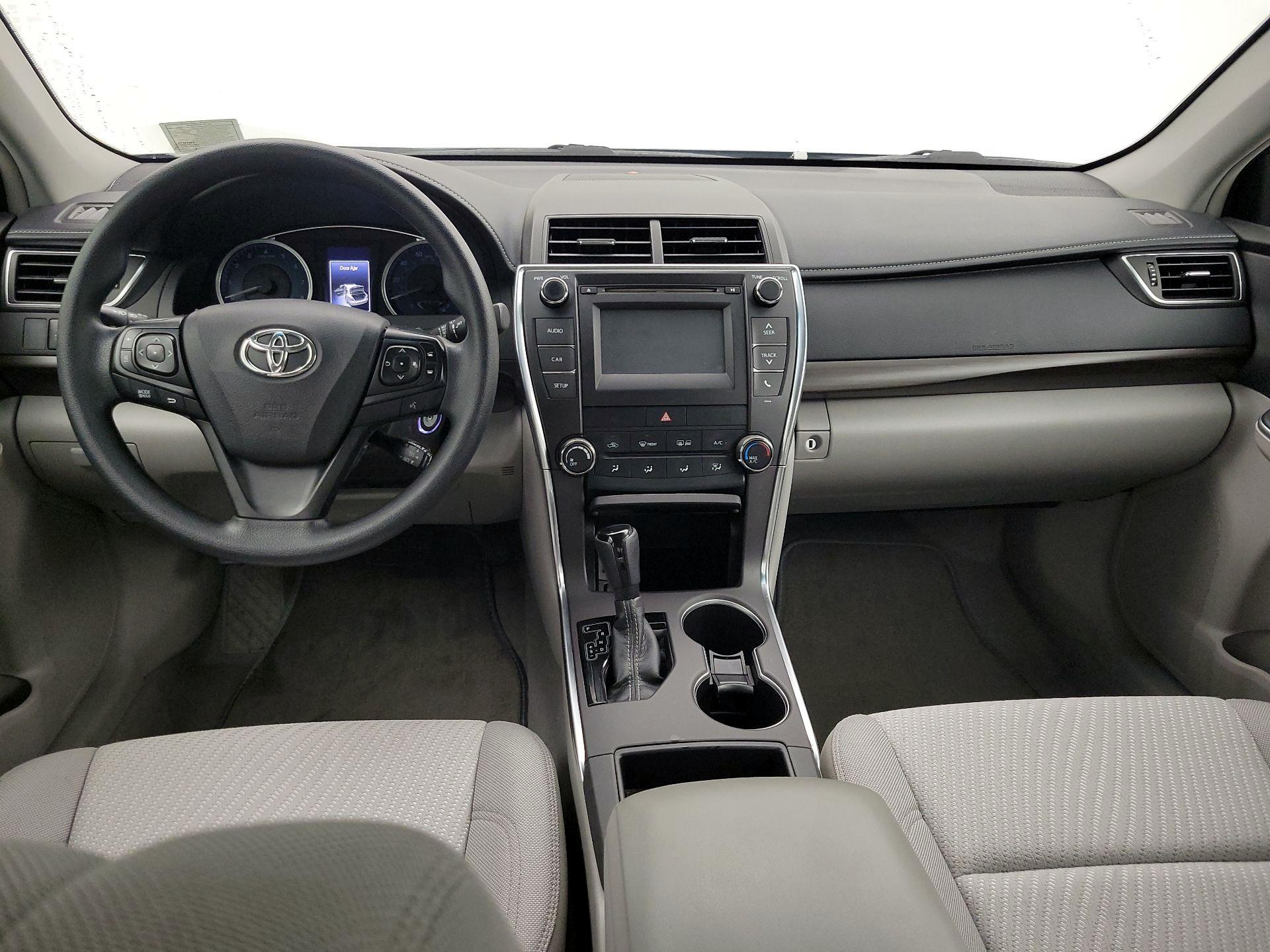 Thumbnail: 2016 Toyota Camry - 9