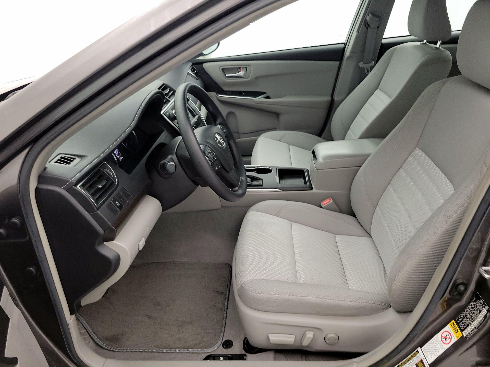 Thumbnail: 2016 Toyota Camry - 11