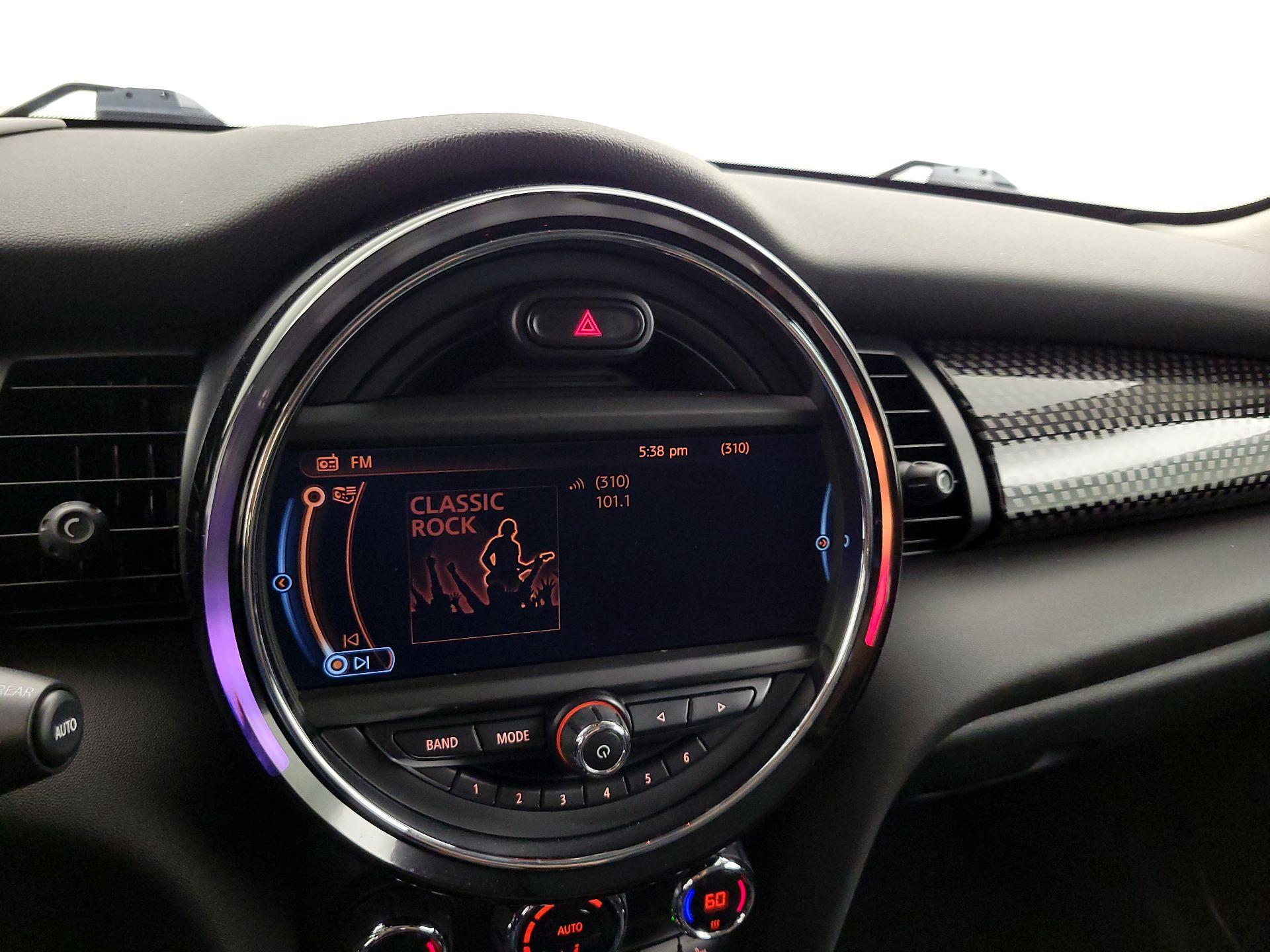 Thumbnail: 2015 MINI Cooper Hardtop - 15