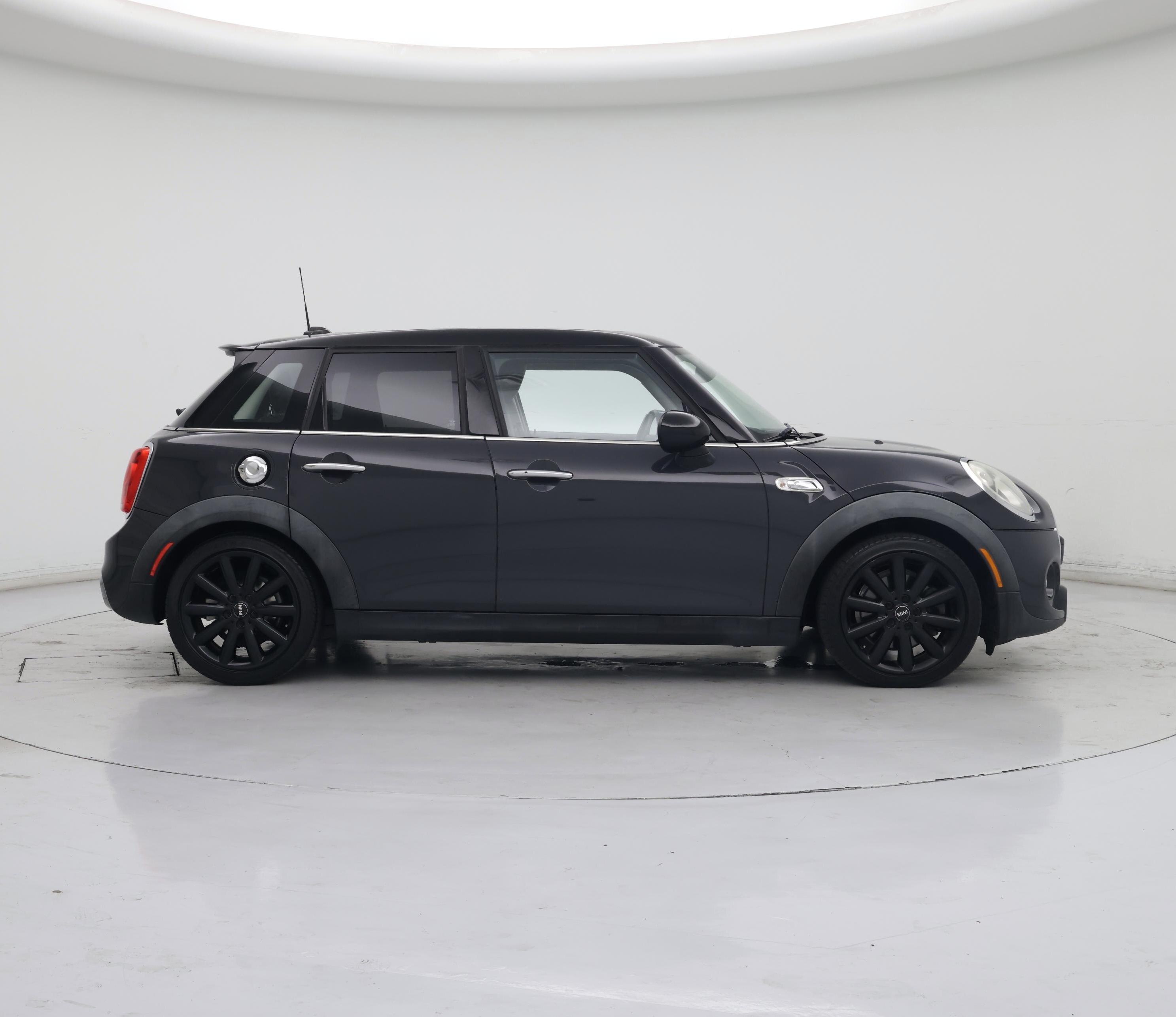 Thumbnail: 2015 MINI Cooper Hardtop - 7