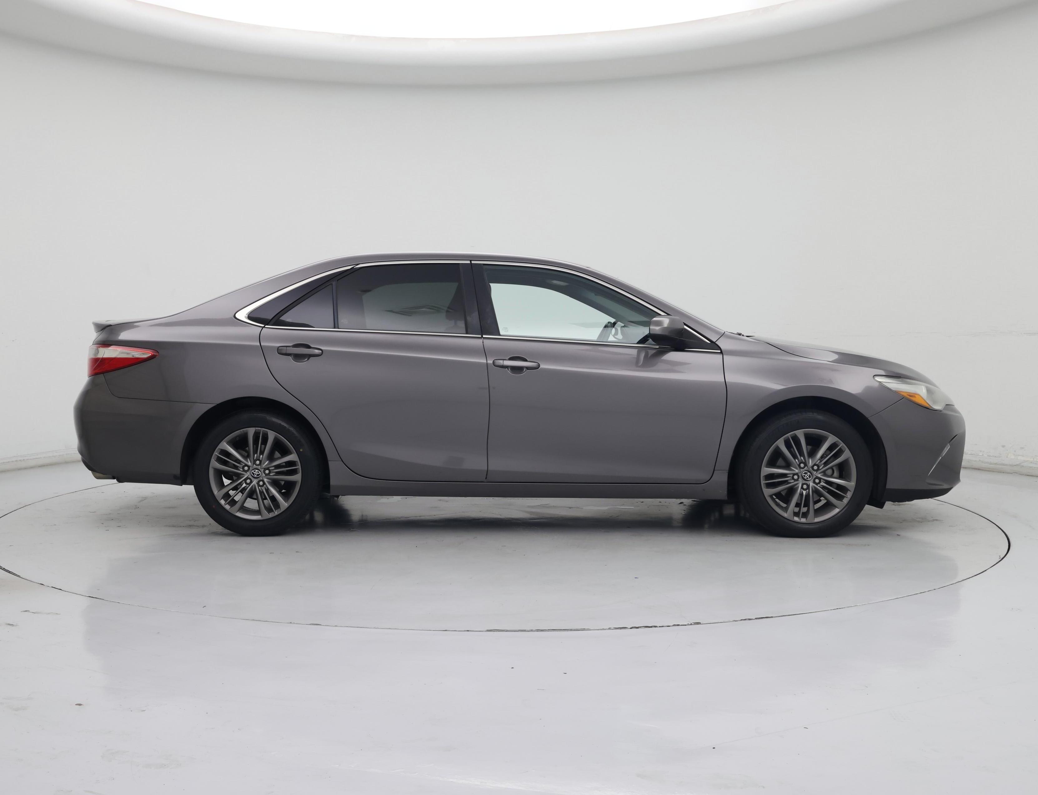 Thumbnail: 2016 Toyota Camry - 7