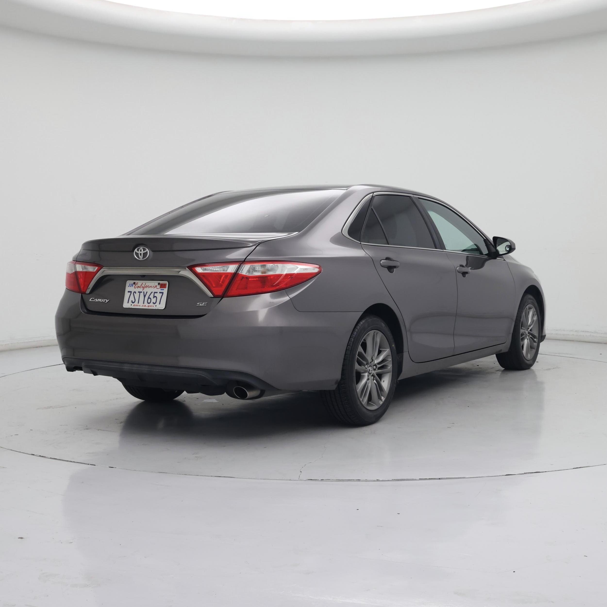 Thumbnail: 2016 Toyota Camry - 8