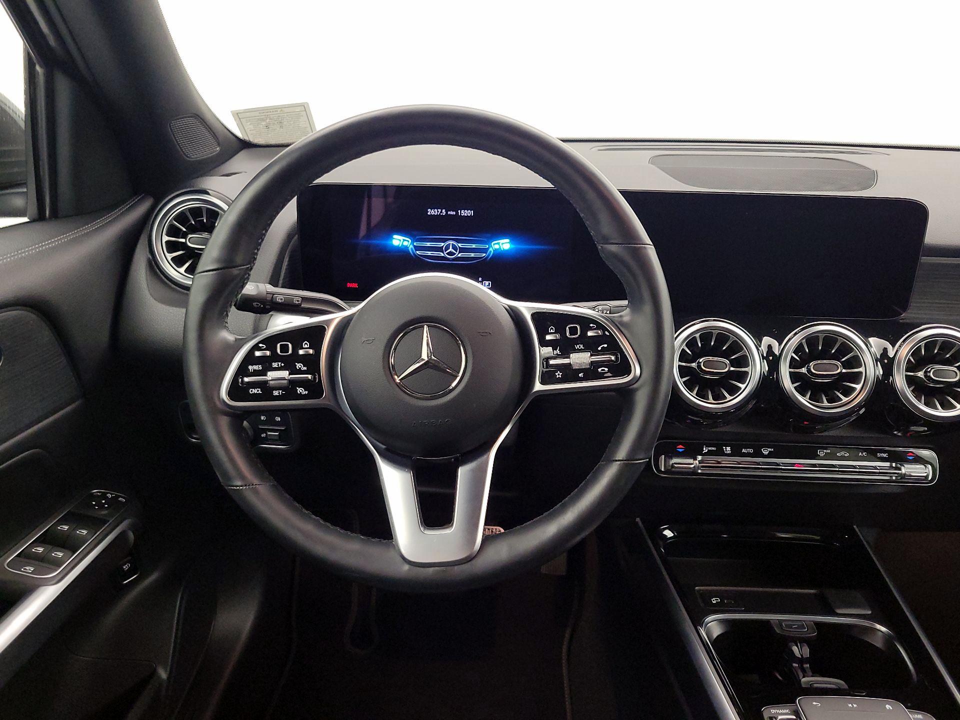 Thumbnail: 2023 Mercedes-Benz GLB - 10