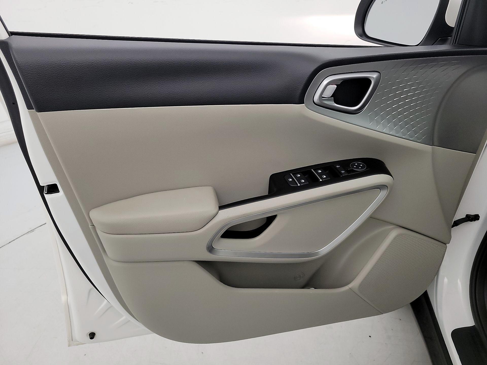 Thumbnail: 2025 Kia Soul - 12