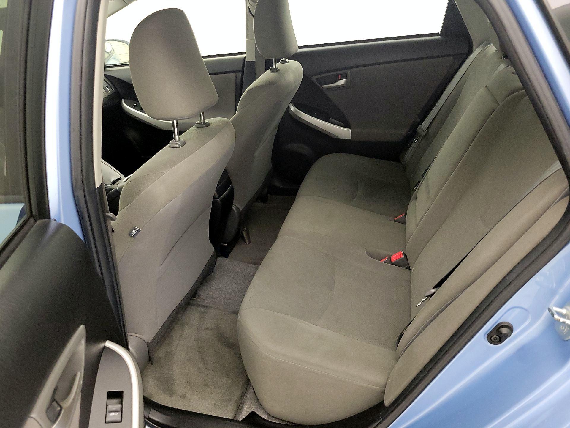 Thumbnail: 2014 Toyota Prius - 18