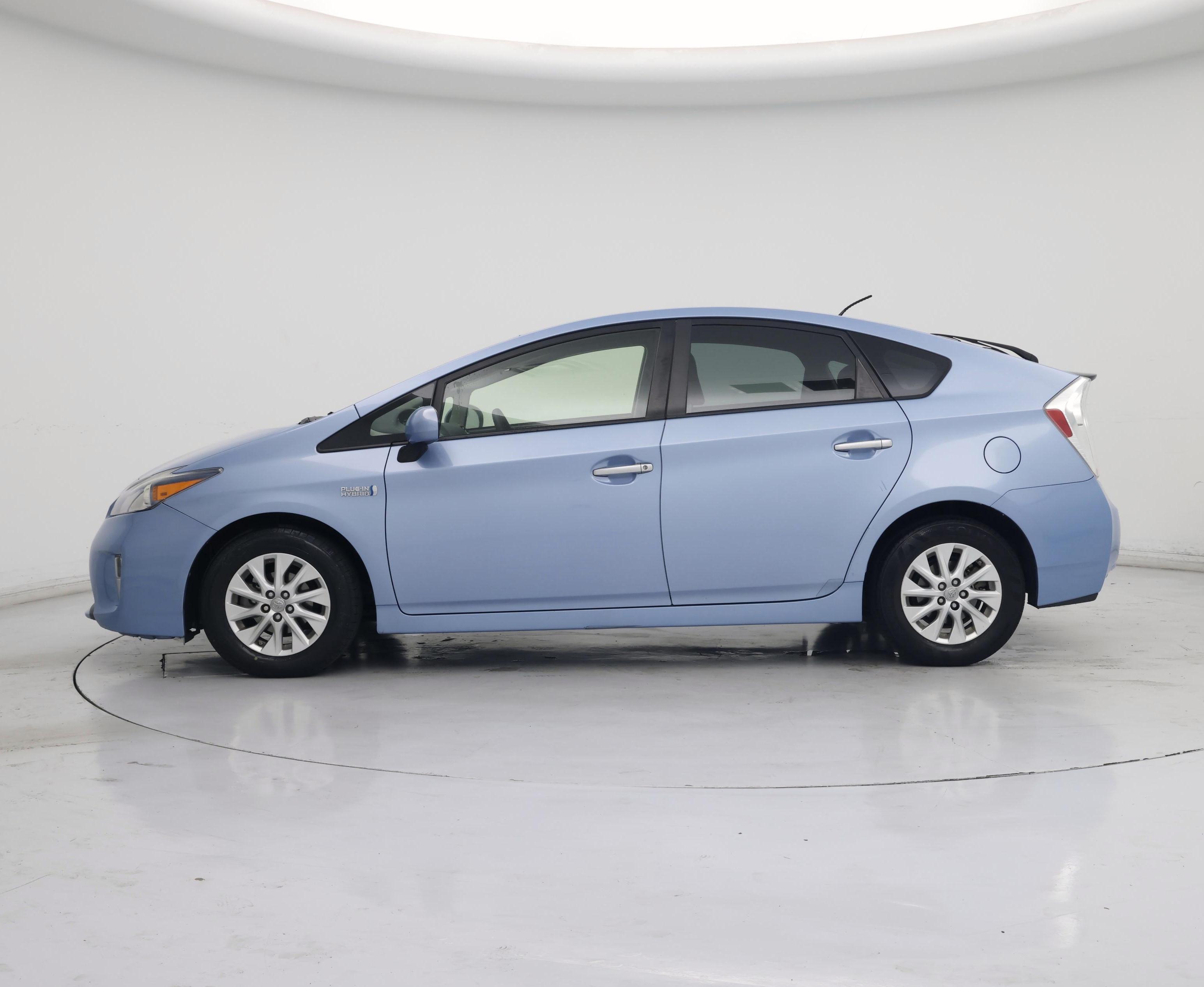 Thumbnail: 2014 Toyota Prius - 3