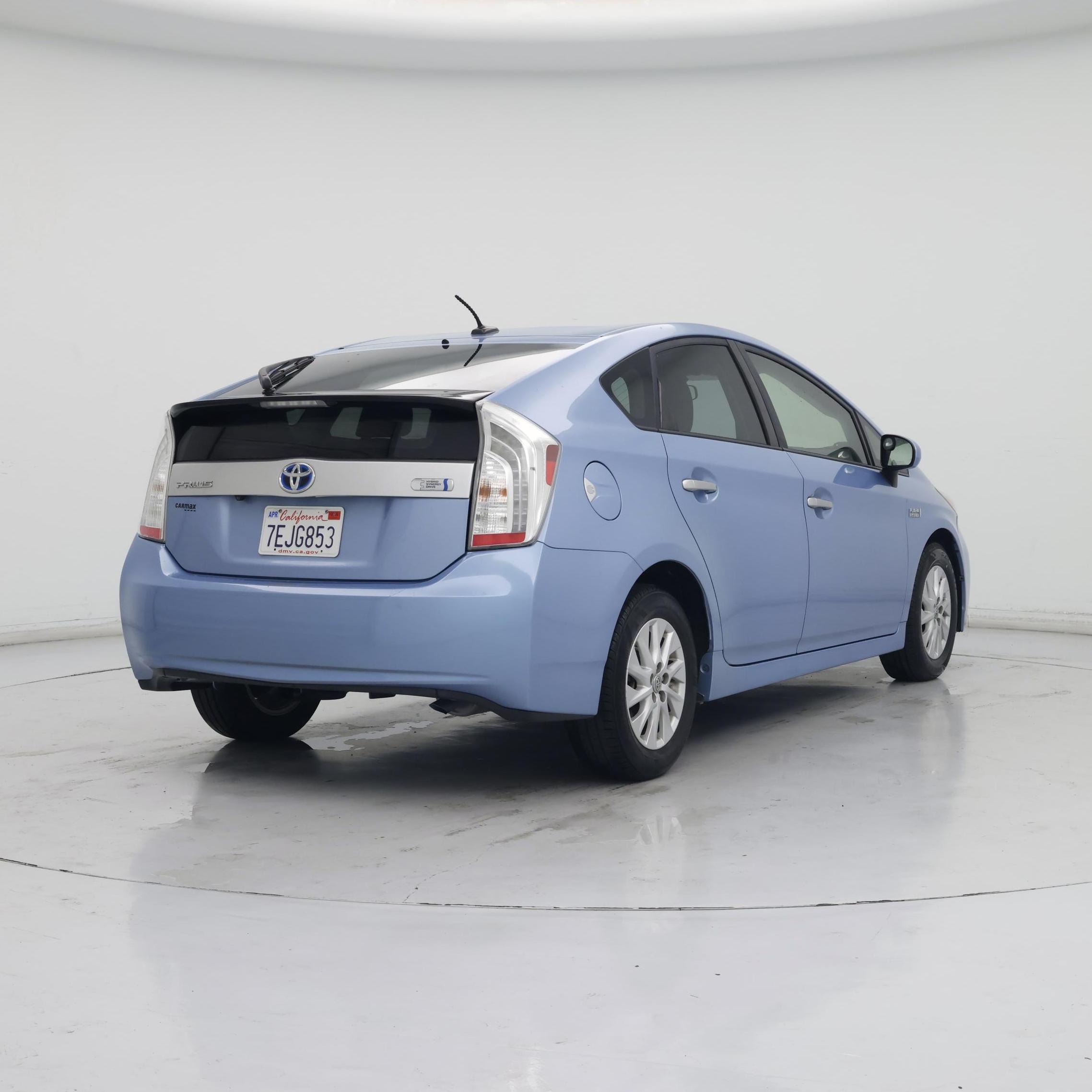 Thumbnail: 2014 Toyota Prius - 8