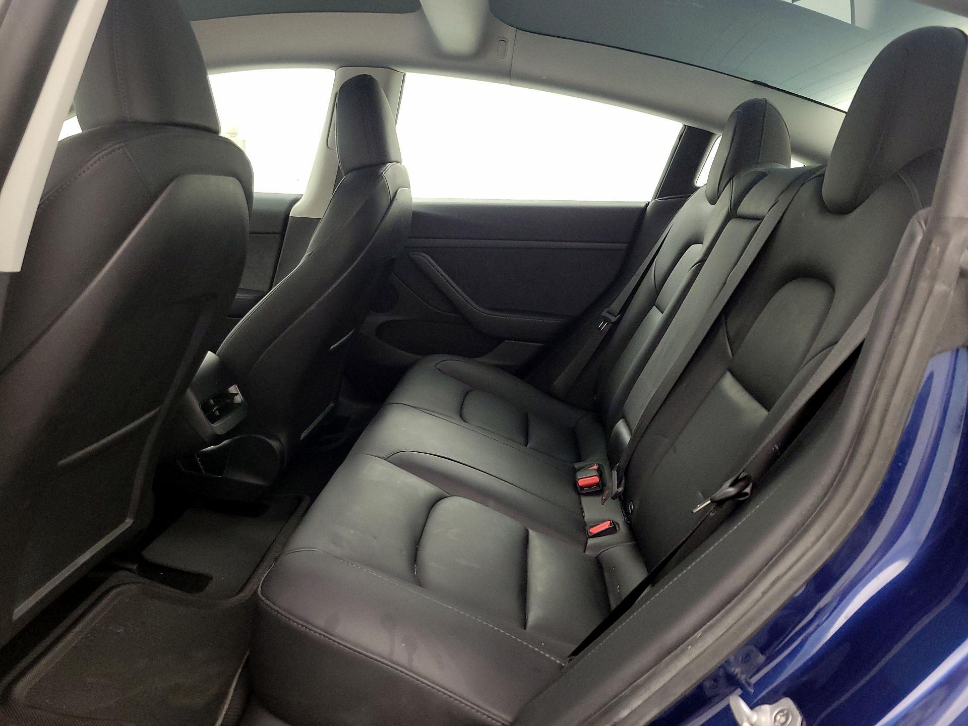 Thumbnail: 2023 Tesla Model 3 - 20