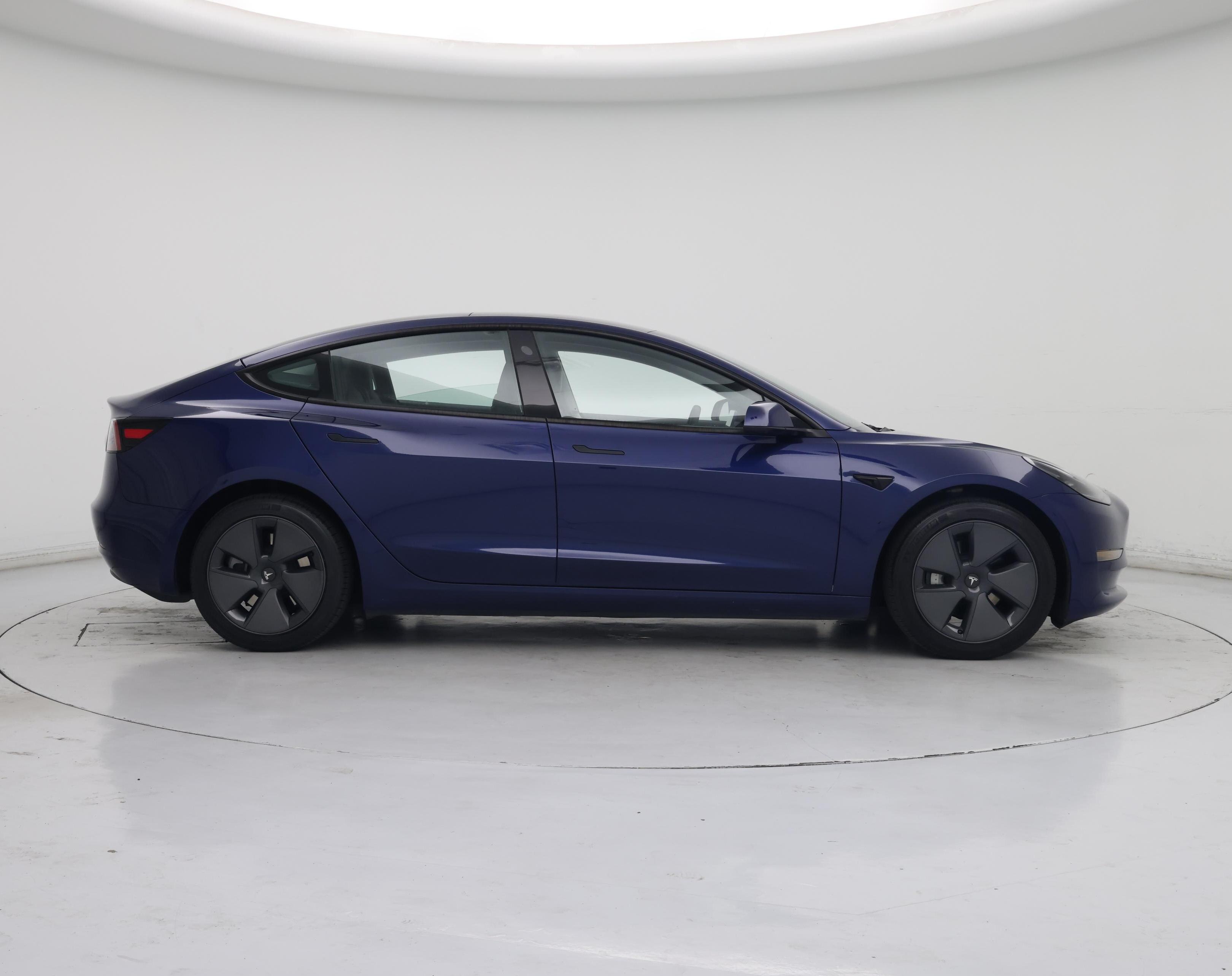 Thumbnail: 2023 Tesla Model 3 - 7
