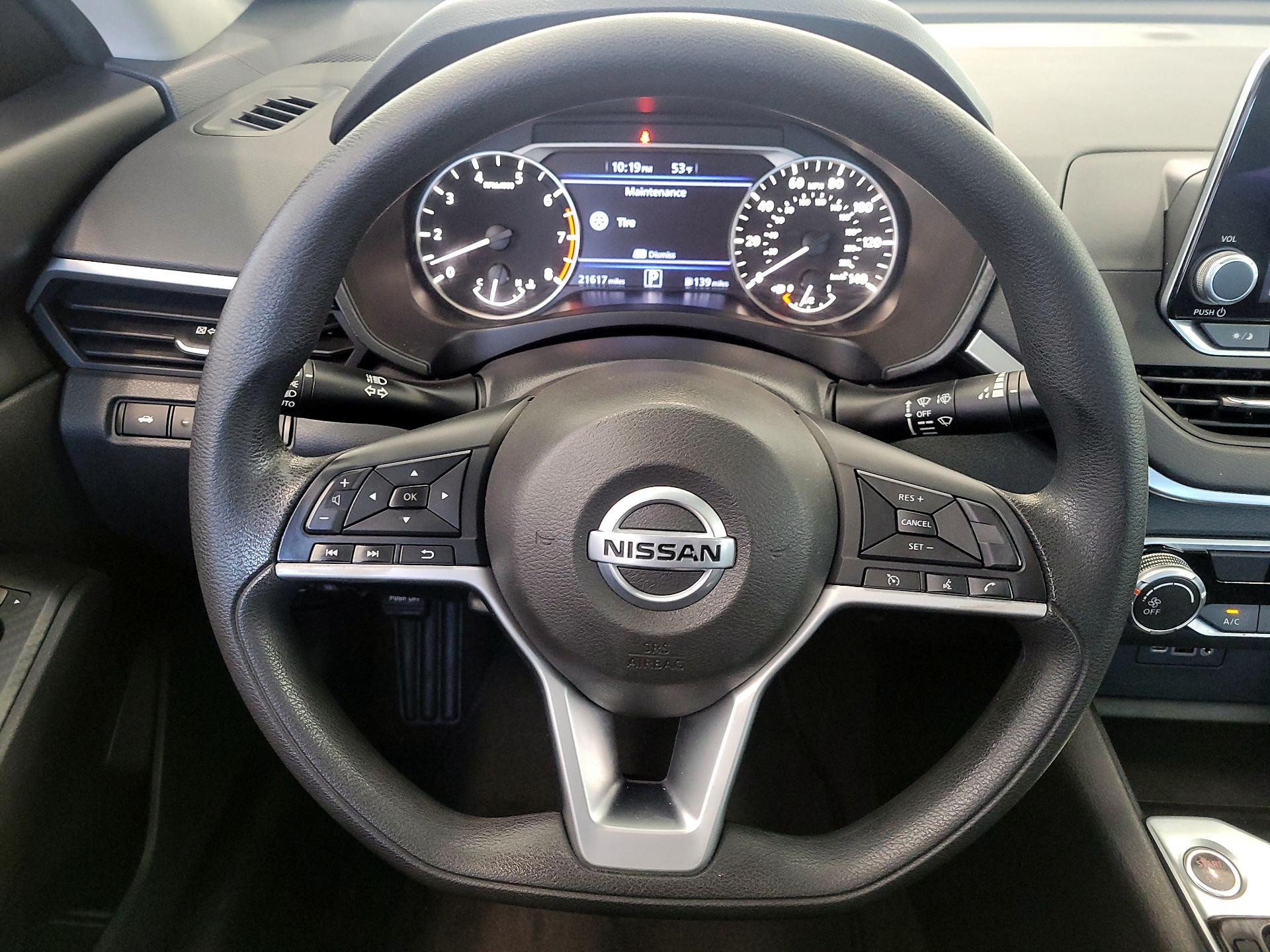 Thumbnail: 2022 Nissan Altima - 10