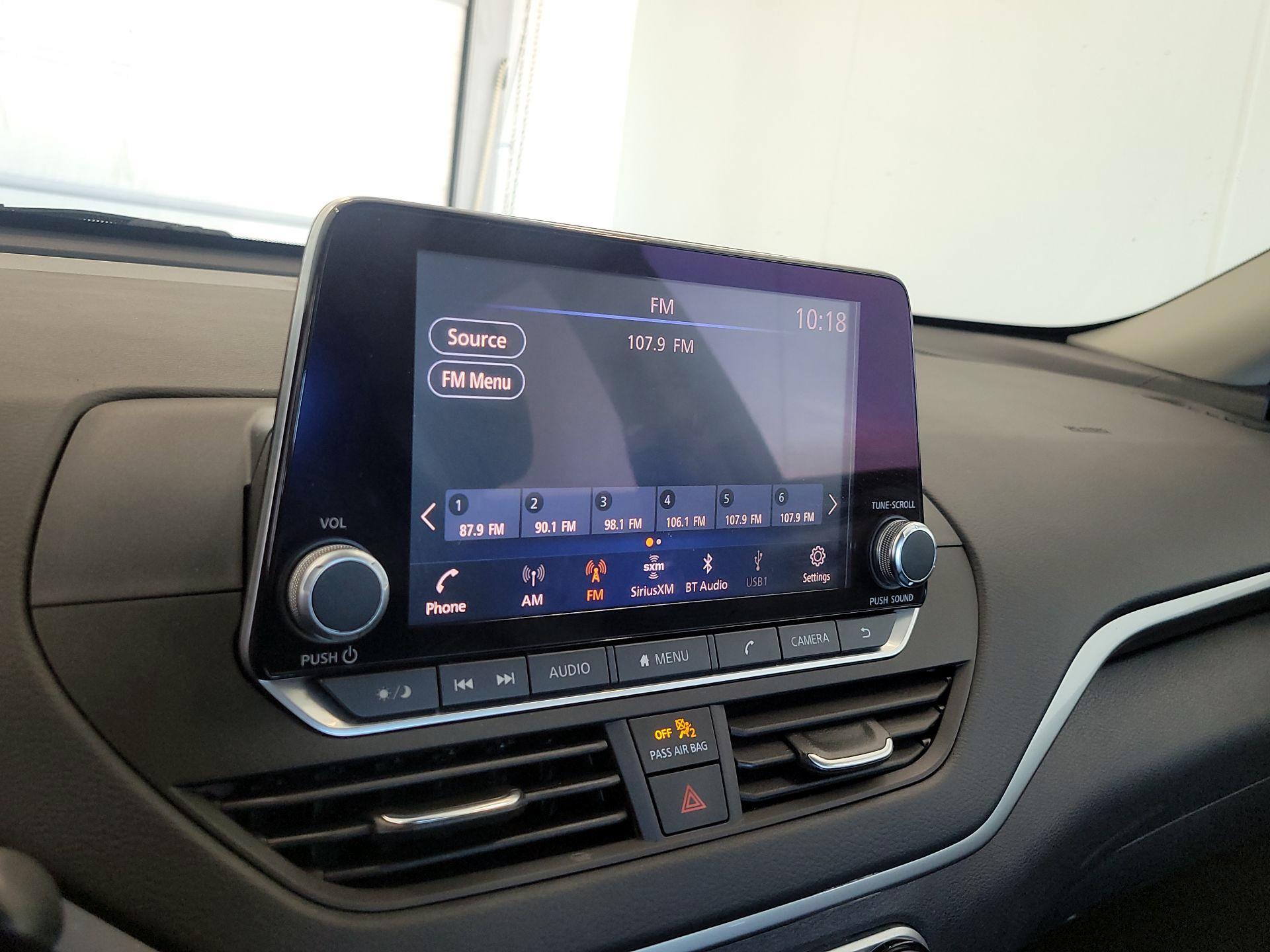 Thumbnail: 2022 Nissan Altima - 15