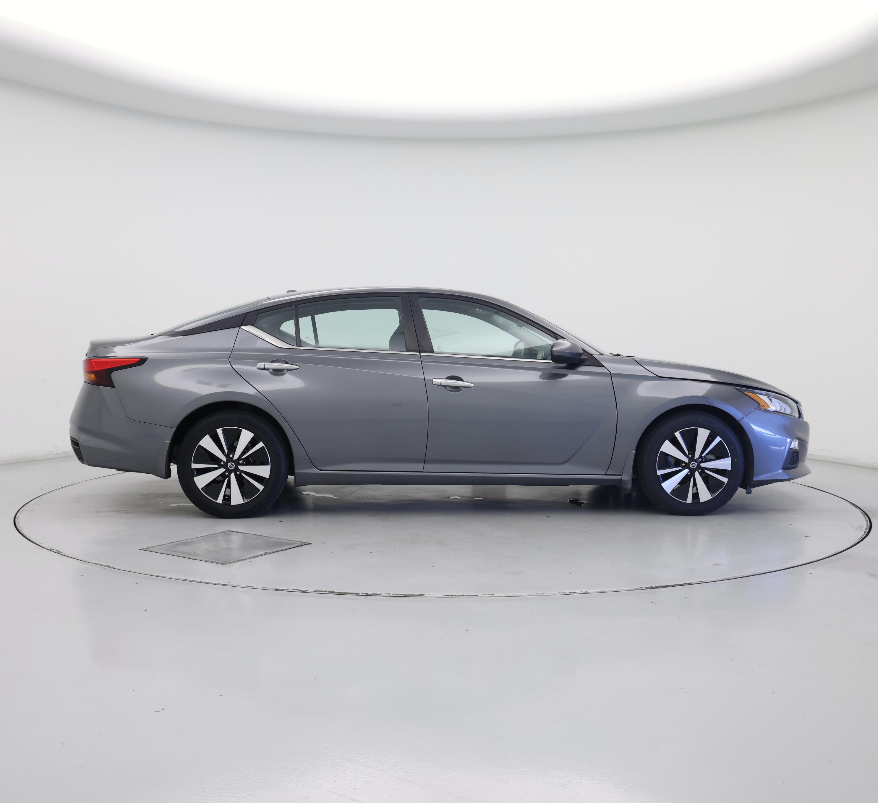 Thumbnail: 2022 Nissan Altima - 7
