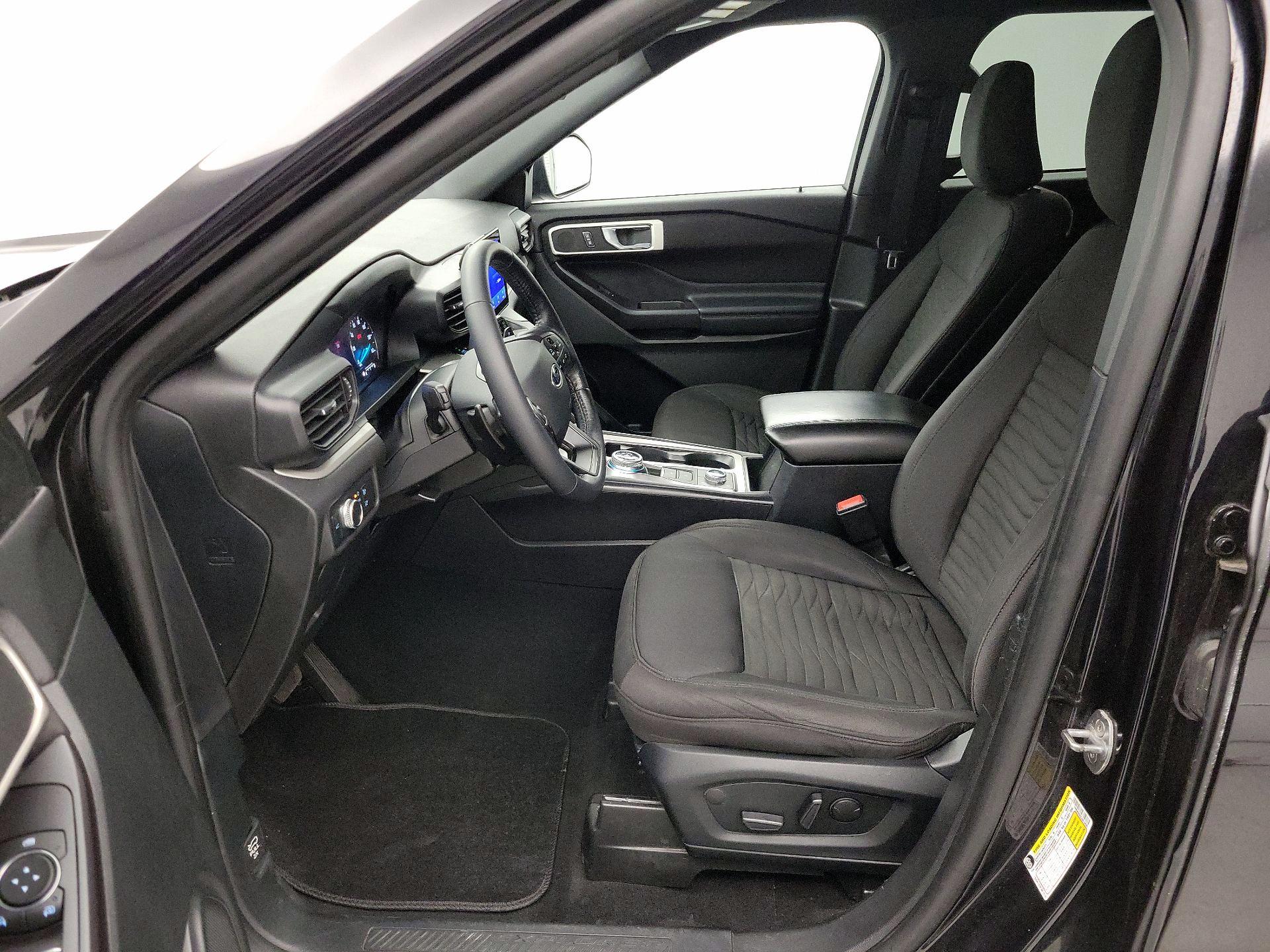 Thumbnail: 2020 Ford Explorer - 11