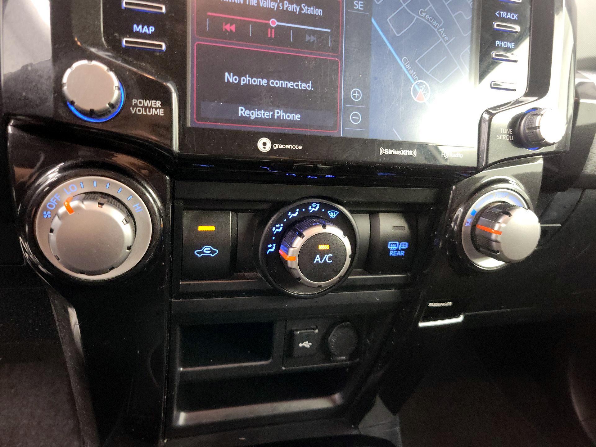 Thumbnail: 2021 Toyota 4Runner - 17