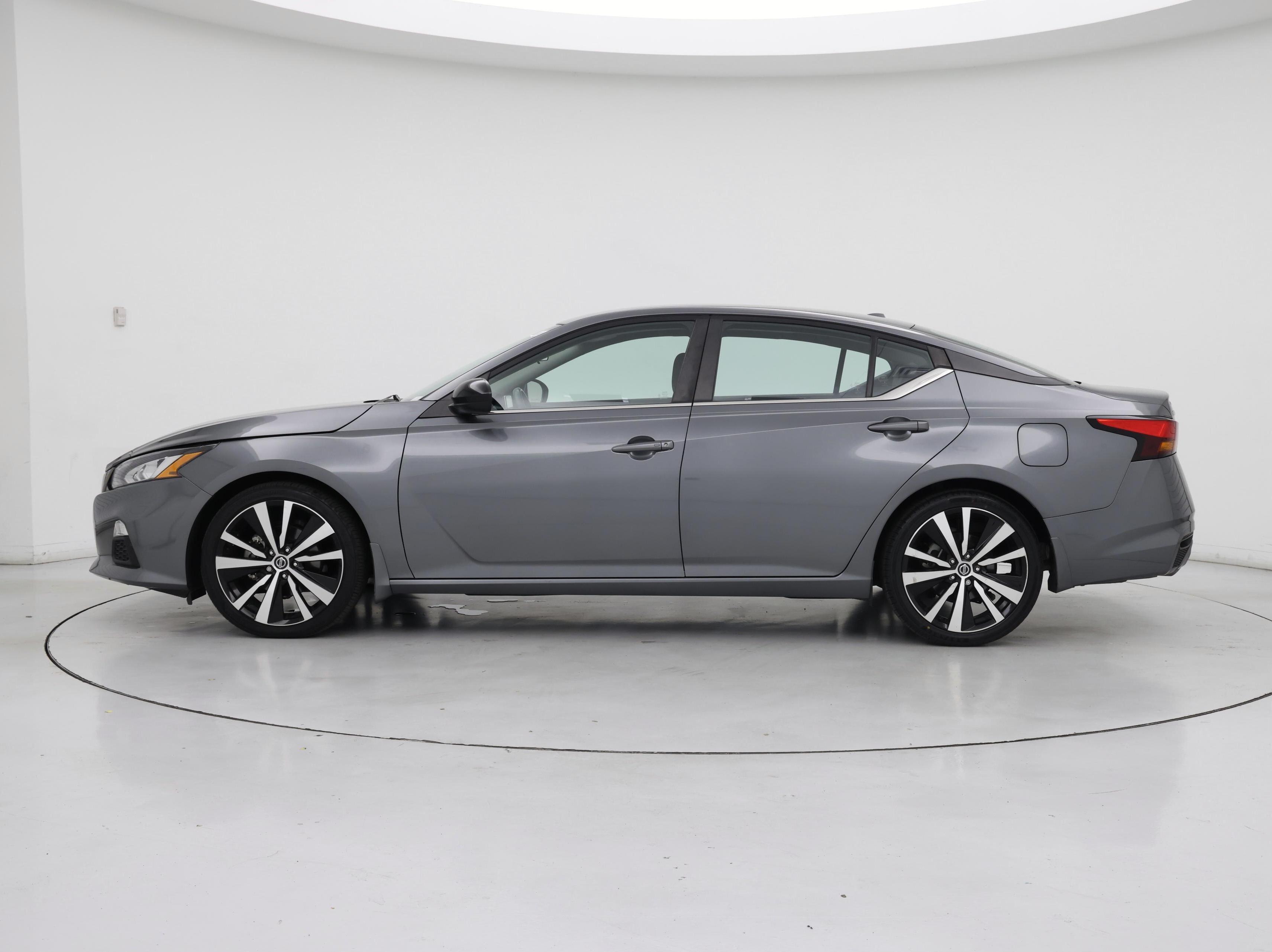 Thumbnail: 2022 Nissan Altima - 3