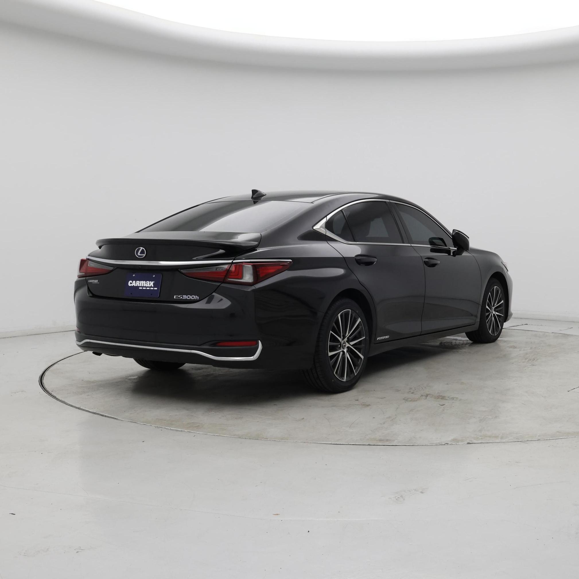 Thumbnail: 2022 Lexus ES - 8