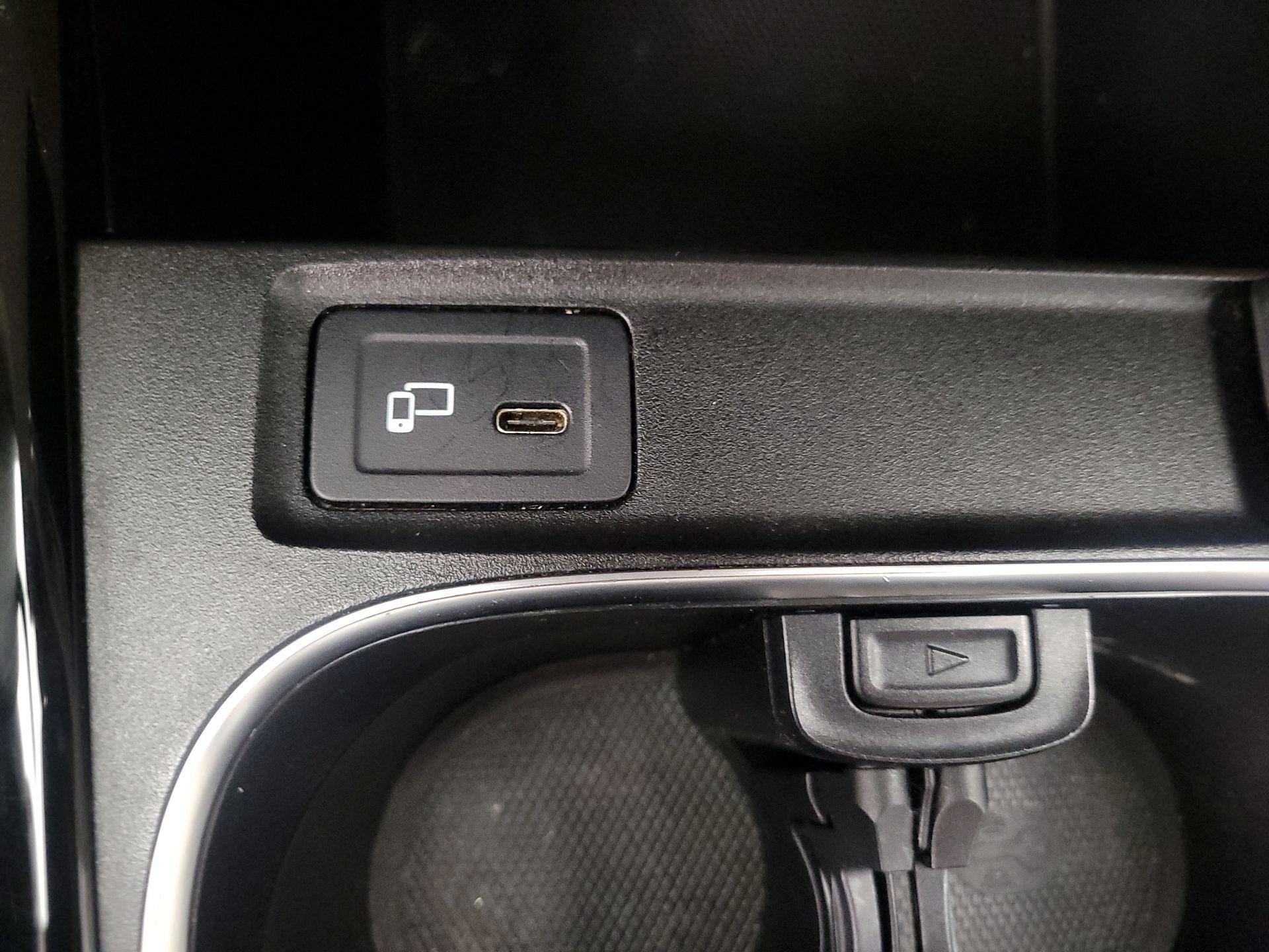 Thumbnail: 2020 Mercedes-Benz A-Class - 19