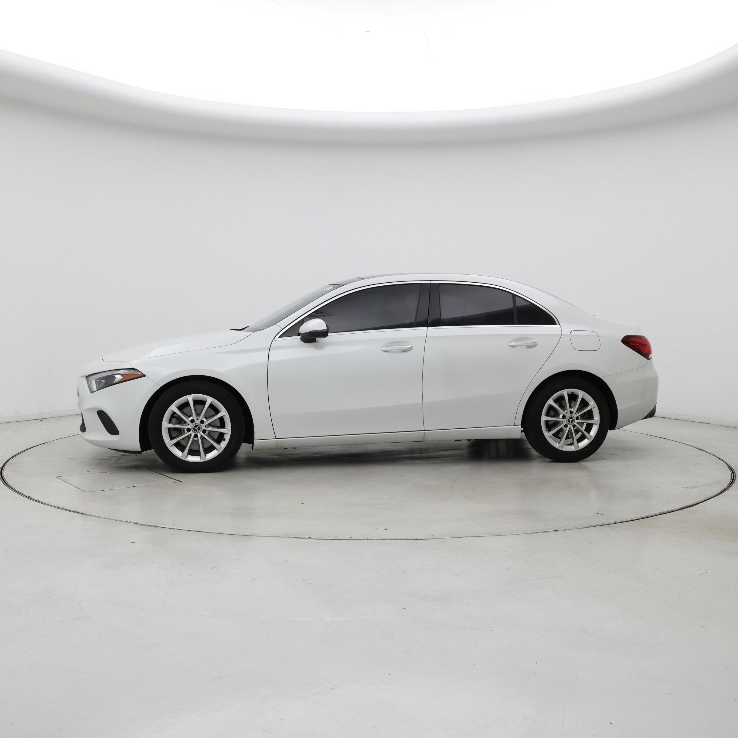 Thumbnail: 2020 Mercedes-Benz A-Class - 3