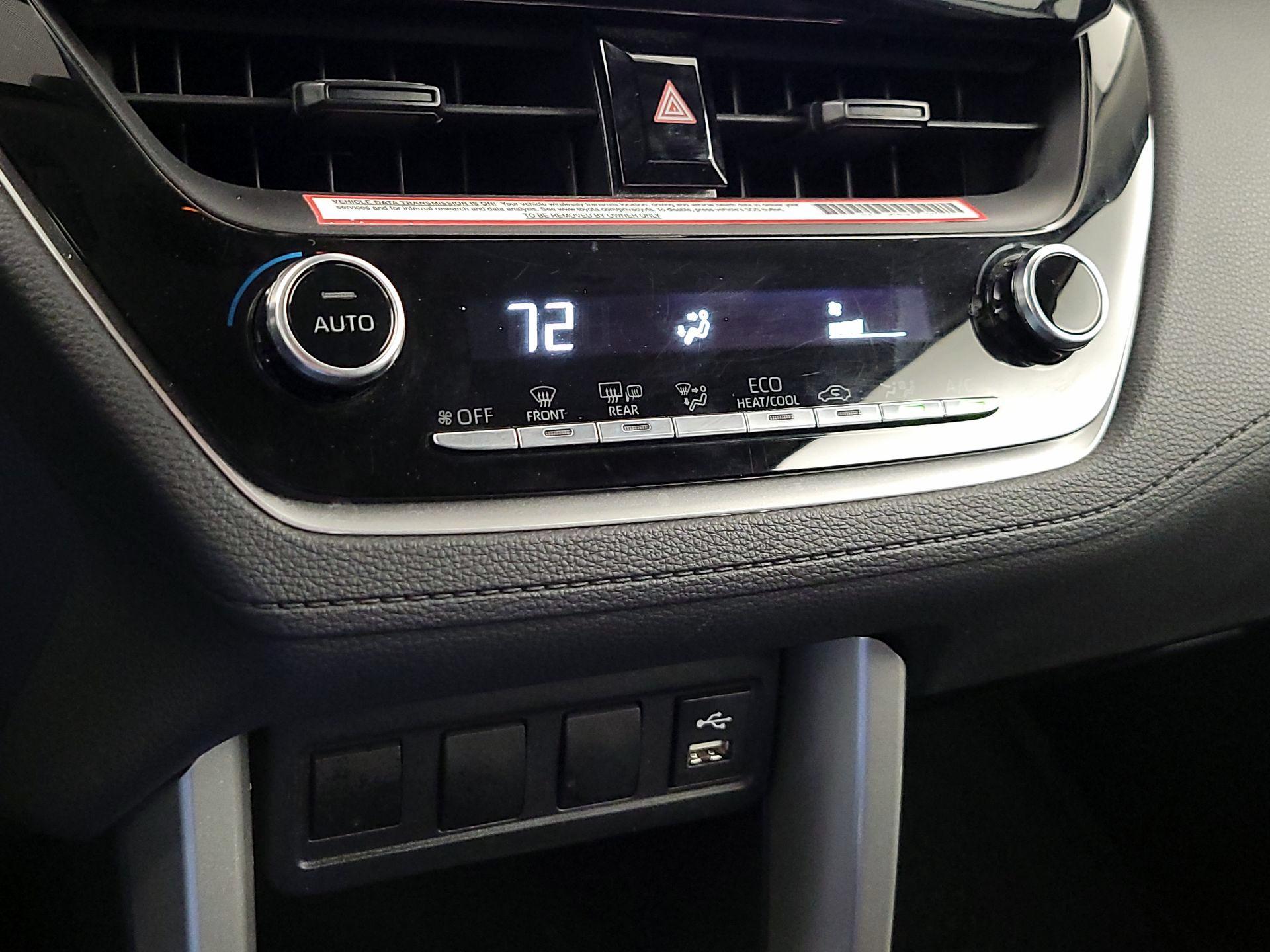 Thumbnail: 2022 Toyota Corolla Cross - 16