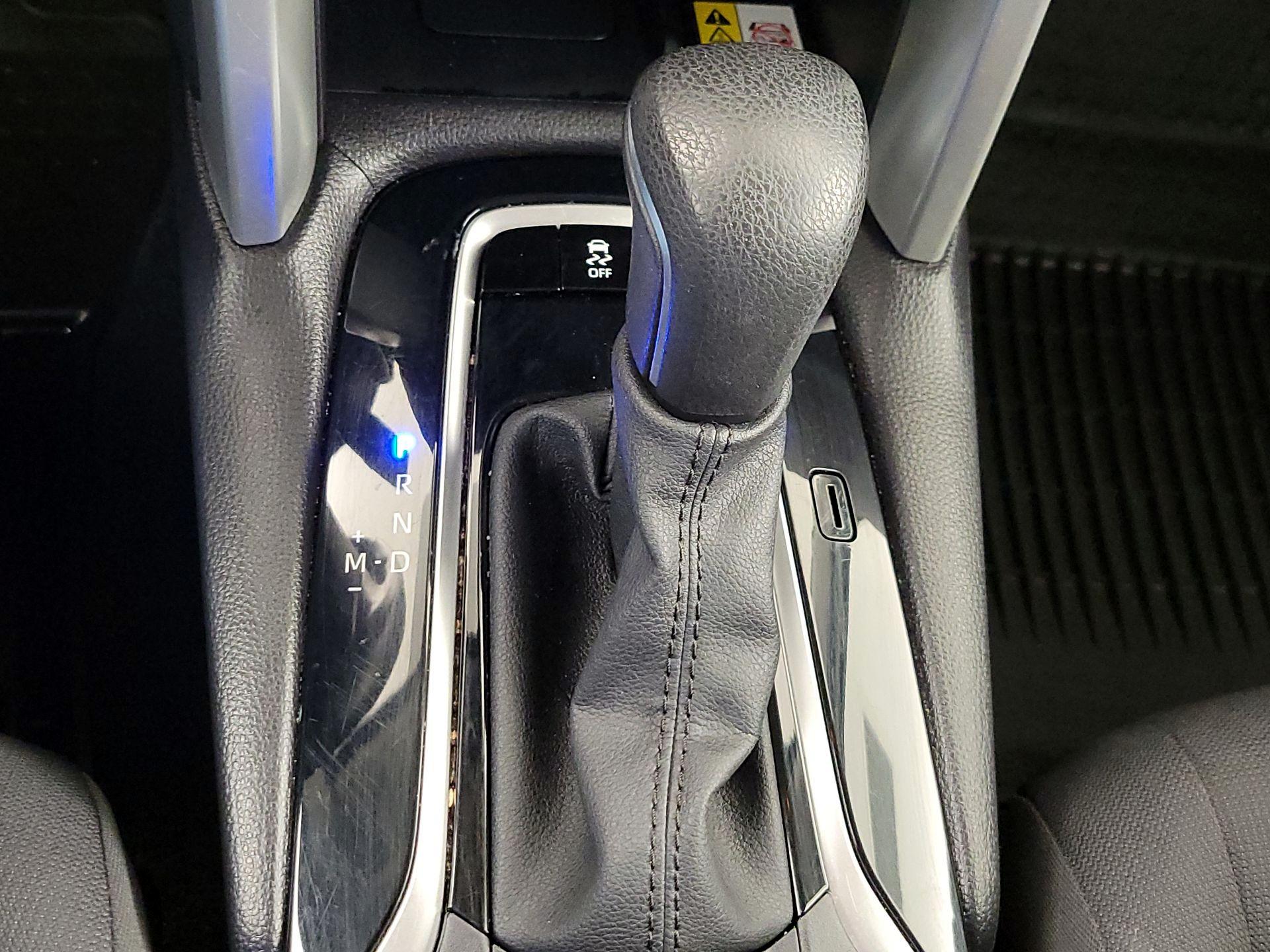 Thumbnail: 2022 Toyota Corolla Cross - 17