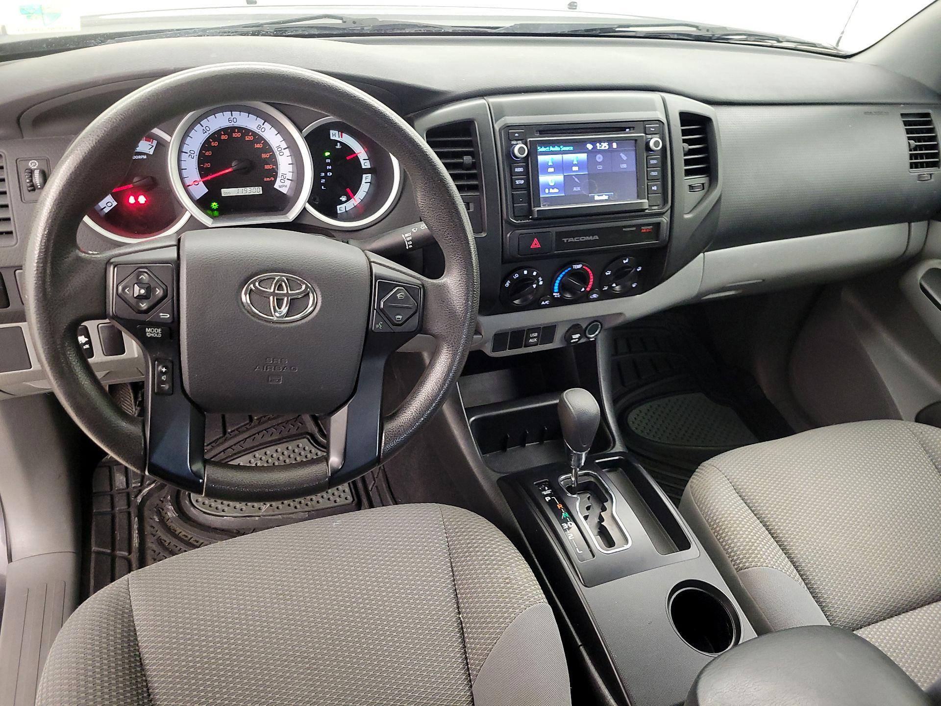 Thumbnail: 2015 Toyota Tacoma - 9