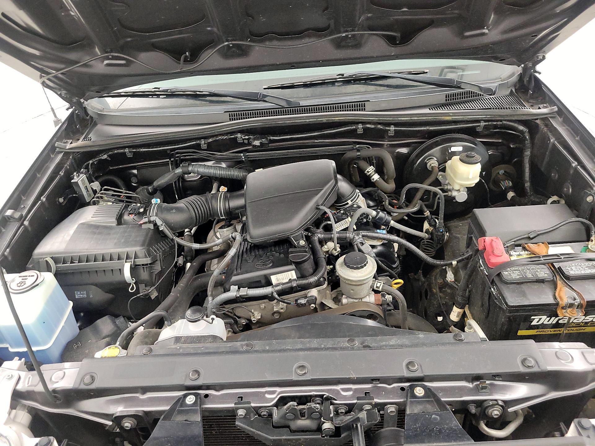 Thumbnail: 2015 Toyota Tacoma - 20