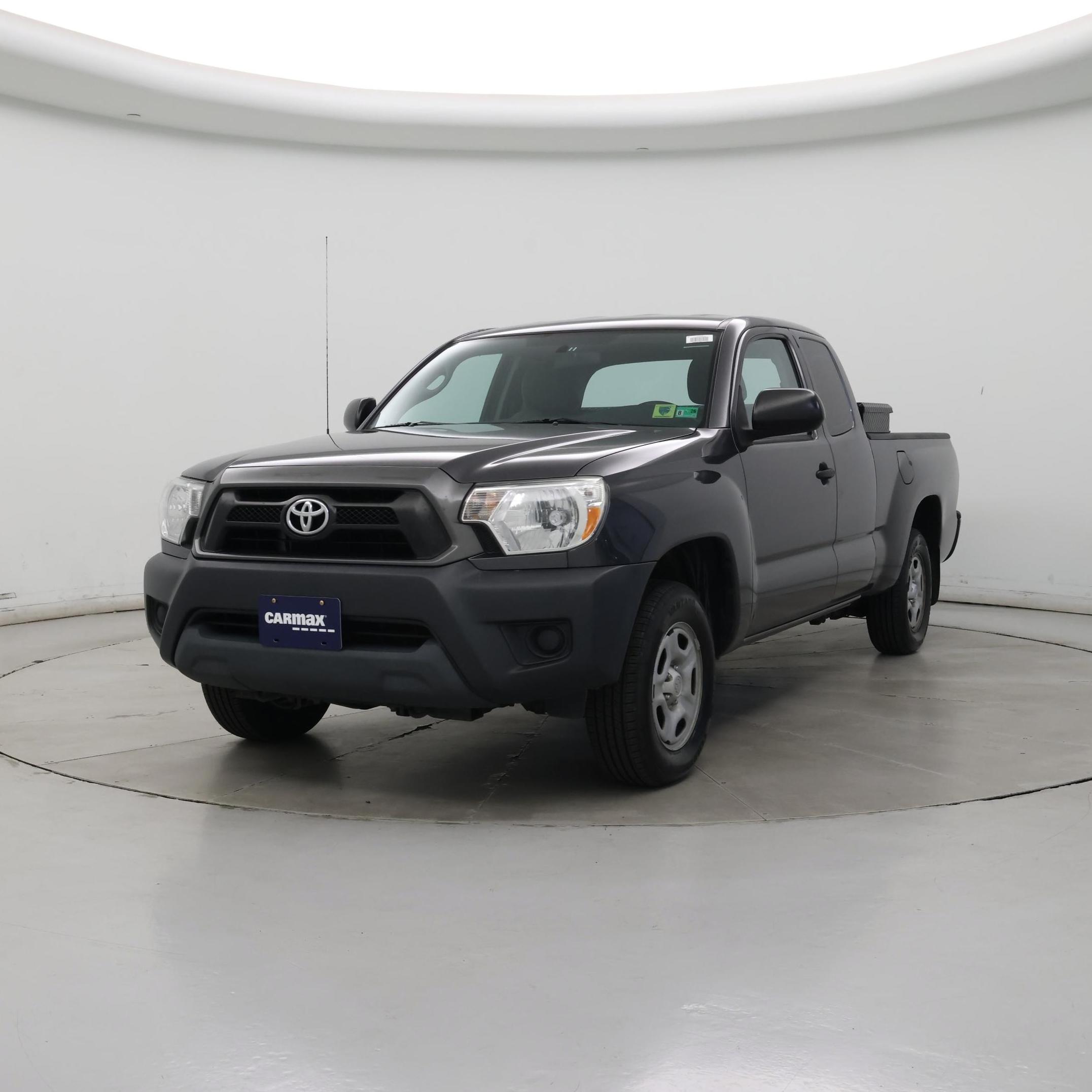 Thumbnail: 2015 Toyota Tacoma - 4