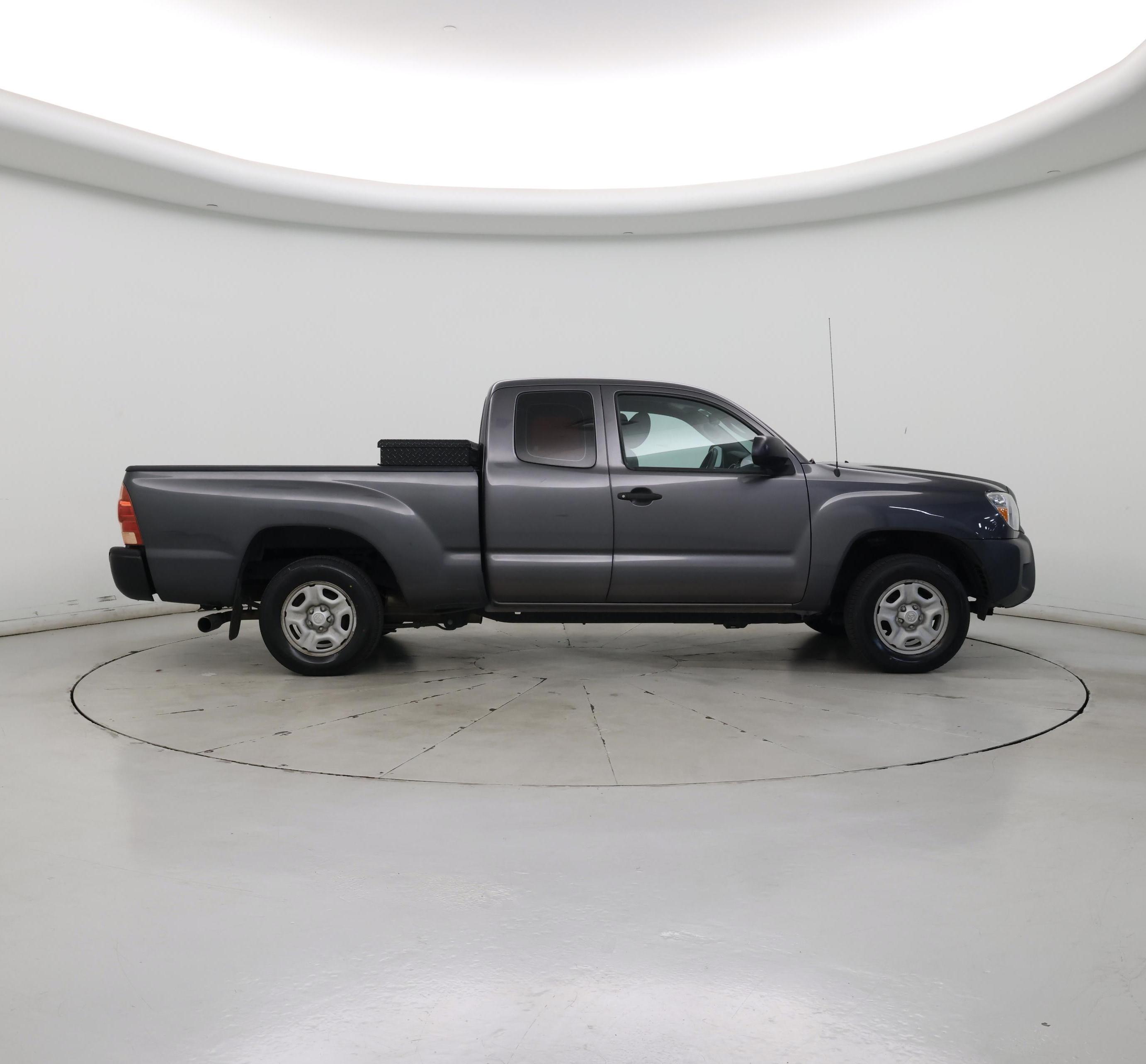 Thumbnail: 2015 Toyota Tacoma - 7