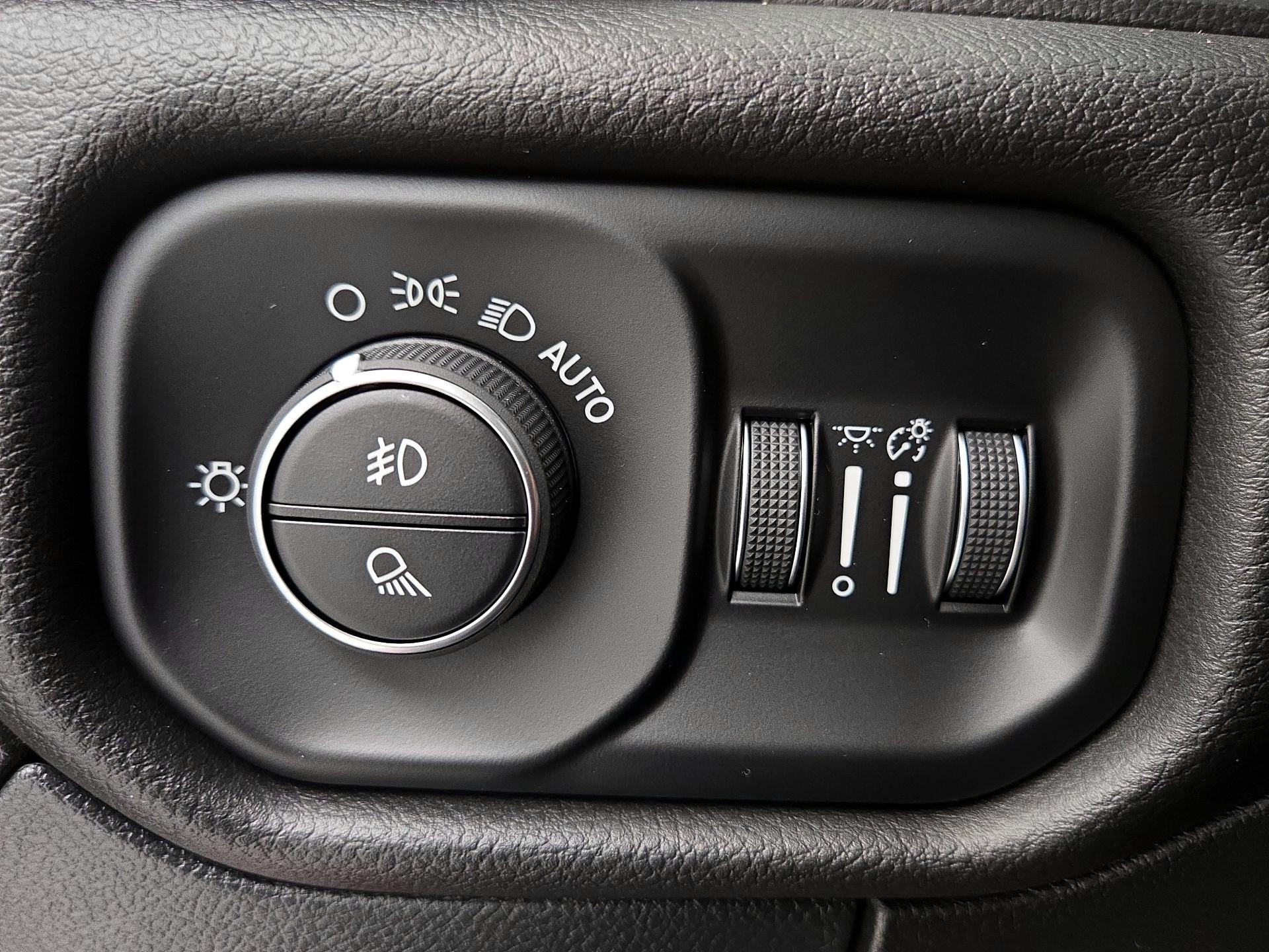 Thumbnail: 2023 RAM 1500 - 13